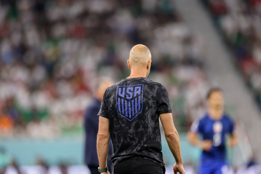 Mexico's 2022 Qatar World Cup kit outshines USMNT's bland jersey, Pro  Soccer Talk