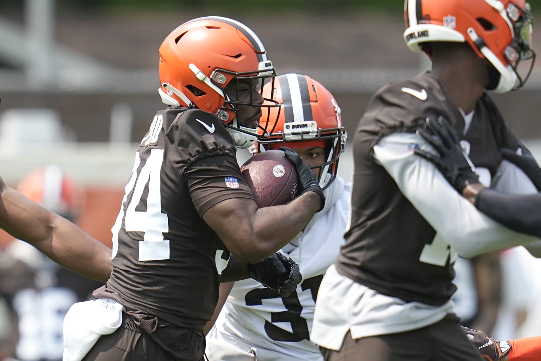 Elijah Moore, Myles Garrett among top 5 Browns training camp standouts