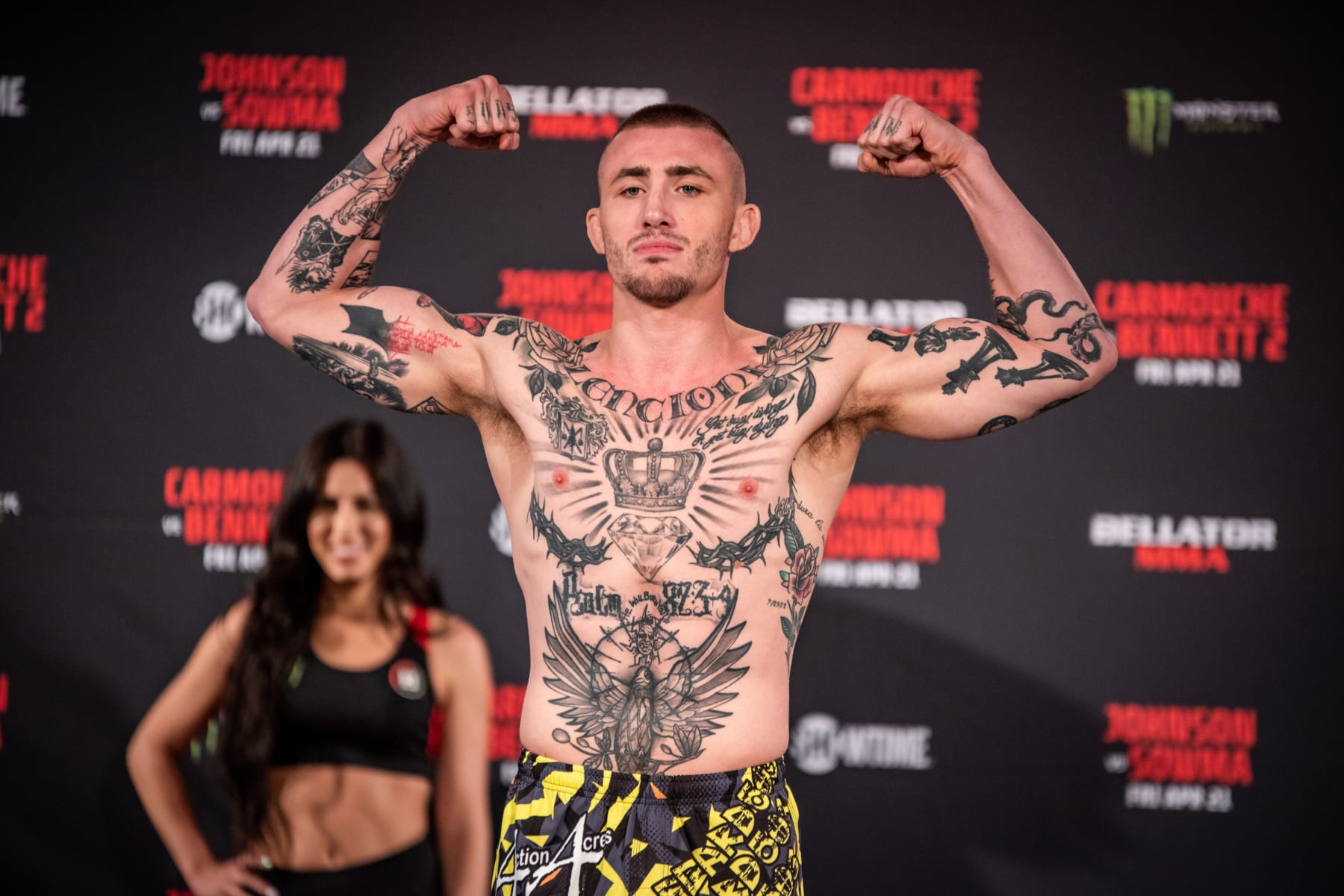 HONOLULU, HAWAII - APRIL 21: (L-R) Cris Lencioni (152.4*) and Blake Smith (146.4*) step on the scales and face off at the ceremonial weigh ins on April 21, 2023, at Blaisdell Arena in Honolulu, Hawaii. (Photo by Matt Davies/PxImages/Icon Sportswire via Getty Images)