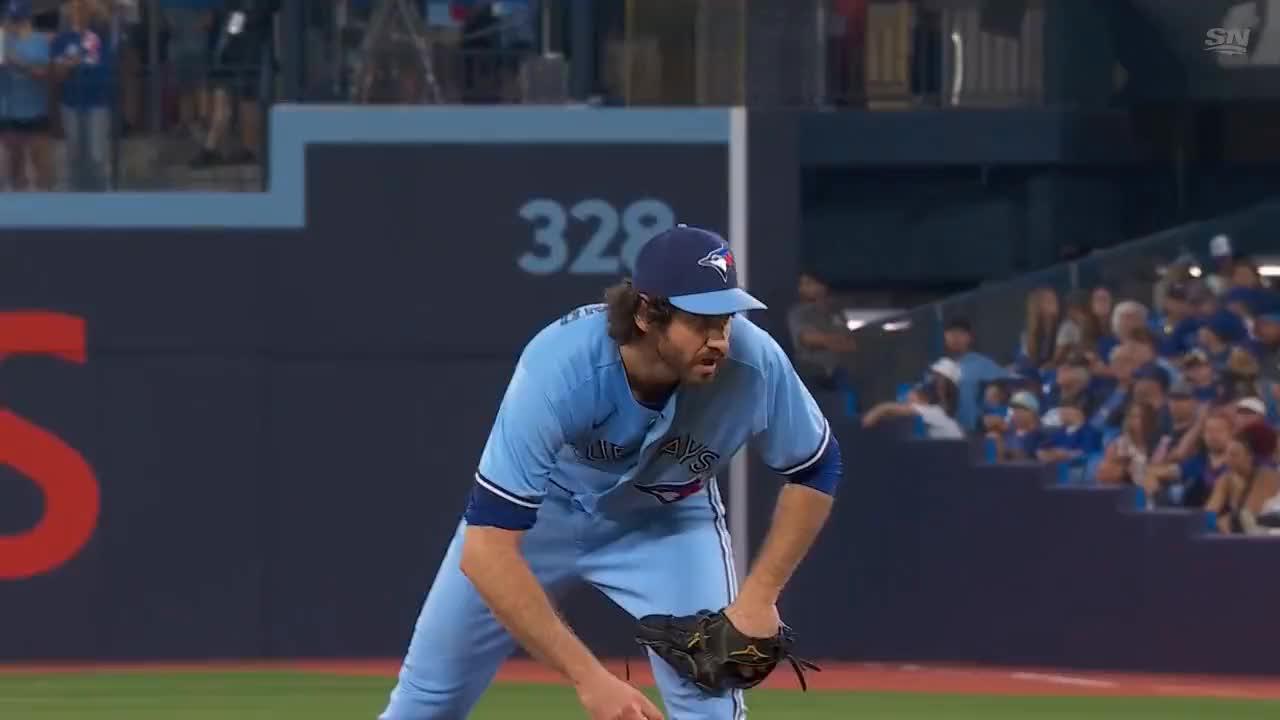 Red Sox beat Blue Jays 54