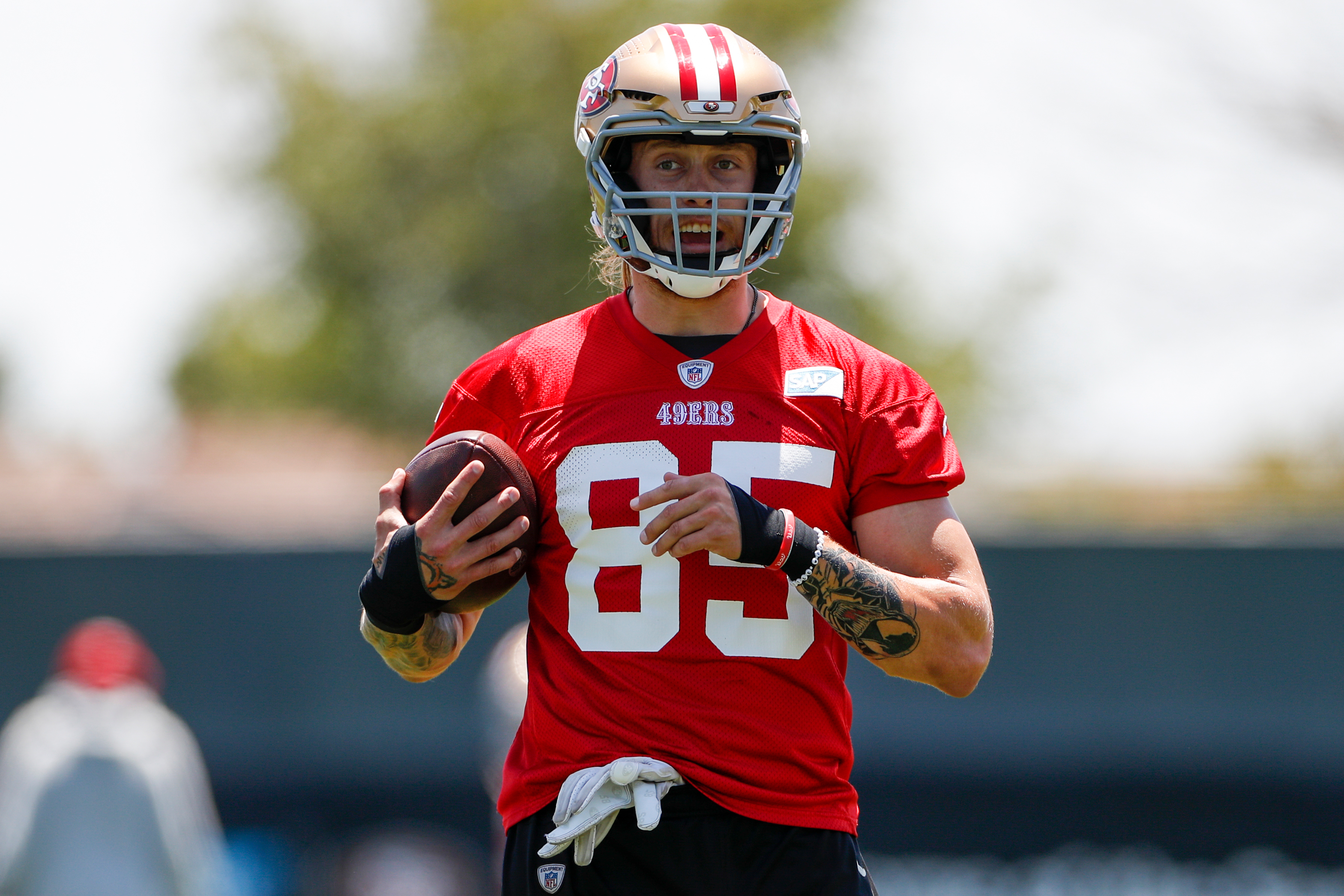 49ers injury news: George Kittle has a Grade 2 groin strain that's limiting  his top-end speed; misses practice Thursday - Niners Nation