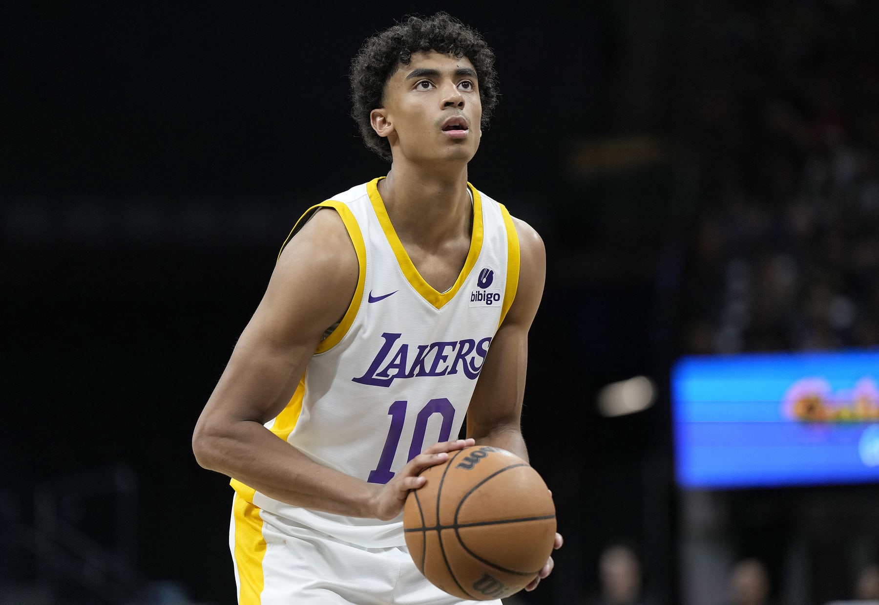 Former Spartan Max Christie goes off for 25 points in summer league action  for the Los Angeles Lakers