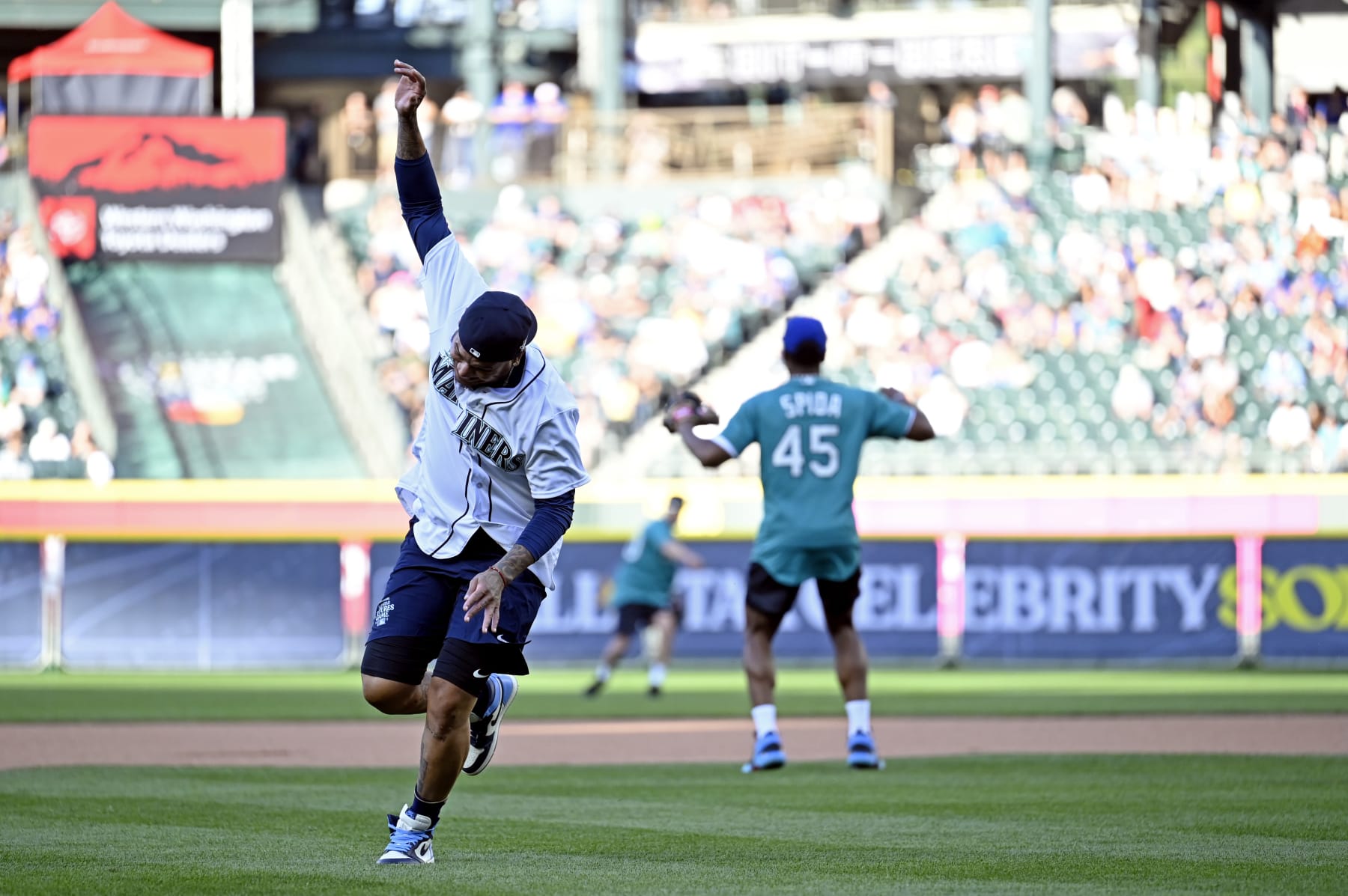 MLB News: Bret Boone named MVP of Celebrity Softball Game, MLB debuts  virtual ballpark experience