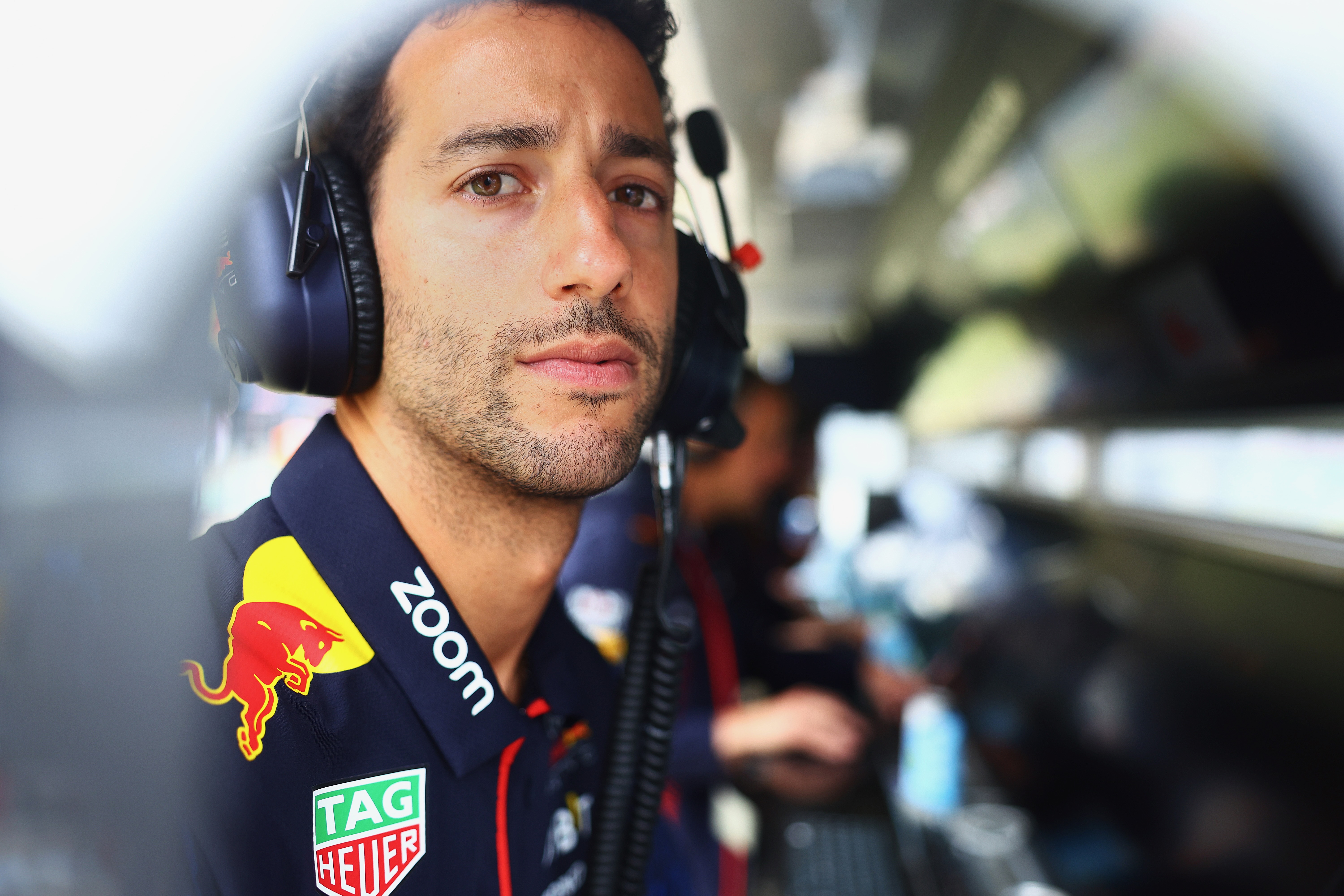 Vincenzo Landino on X: After seeing @danielricciardo catch some 