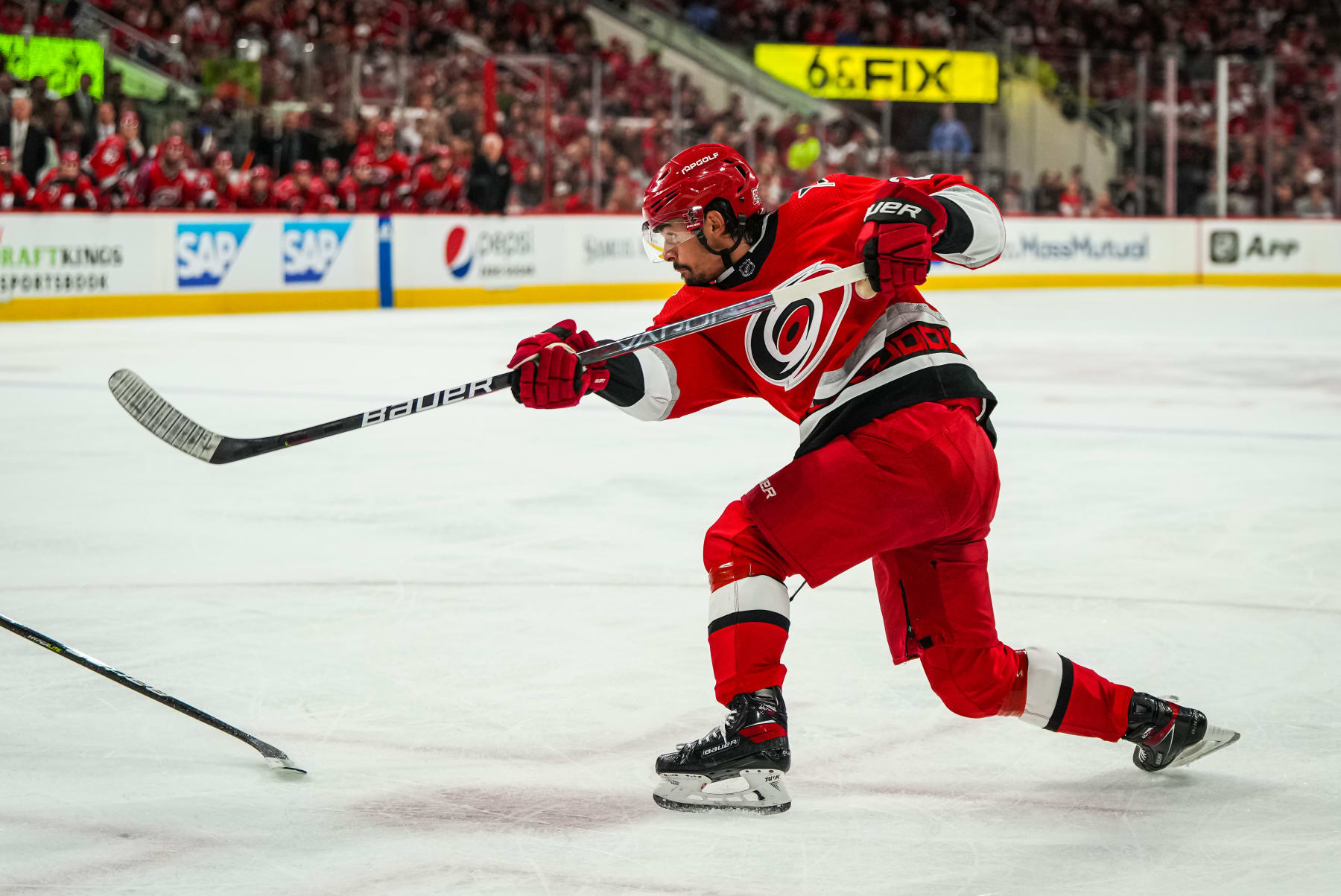 Hurricanes make pair of sneaky PTO signings ahead of 2023-24 training camp