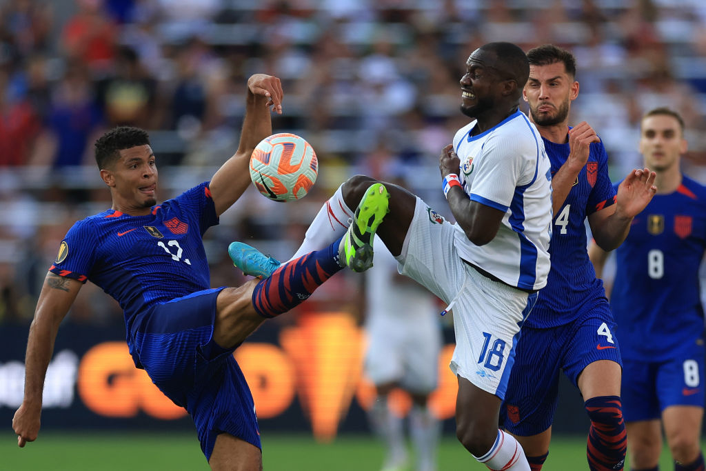 Alphonso Davies, Canada beat Panama in World Cup qualifier, jump