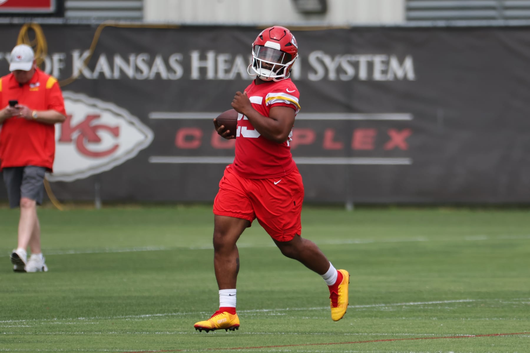 Updated Kansas City Chiefs 53-man roster by jersey number for Week 11