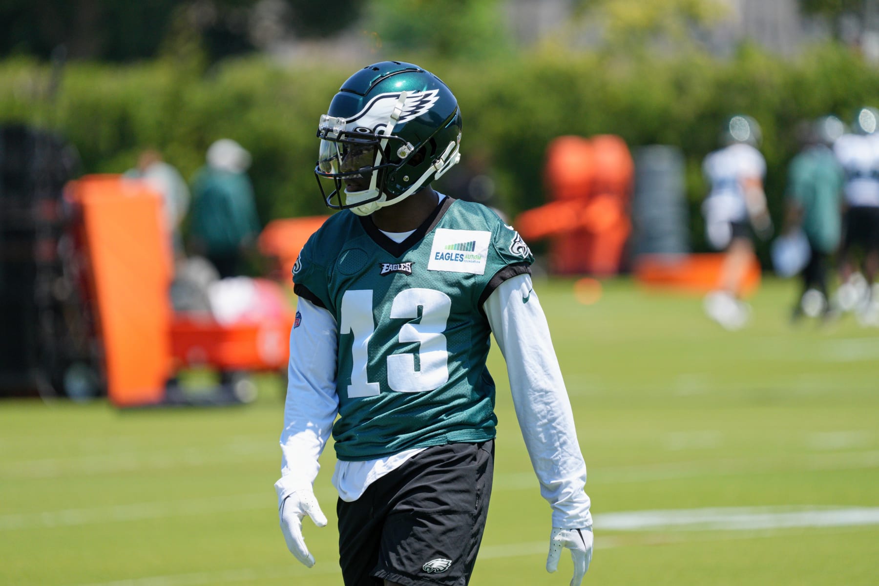 Ex-Falcons WR Olamide Zaccheaus signs with Eagles