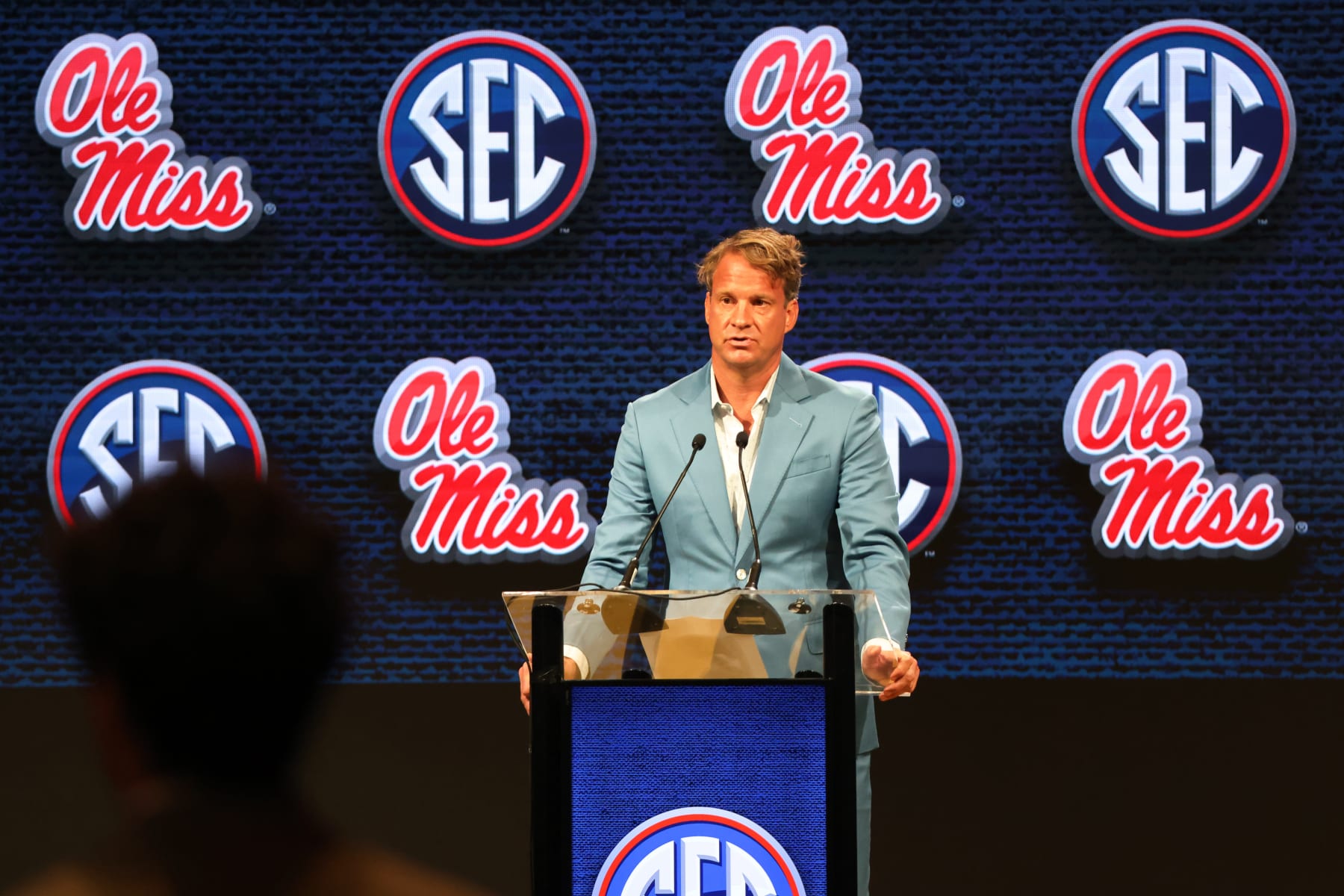 Pearl rips NIL use in portal, will fire staff who try to poach