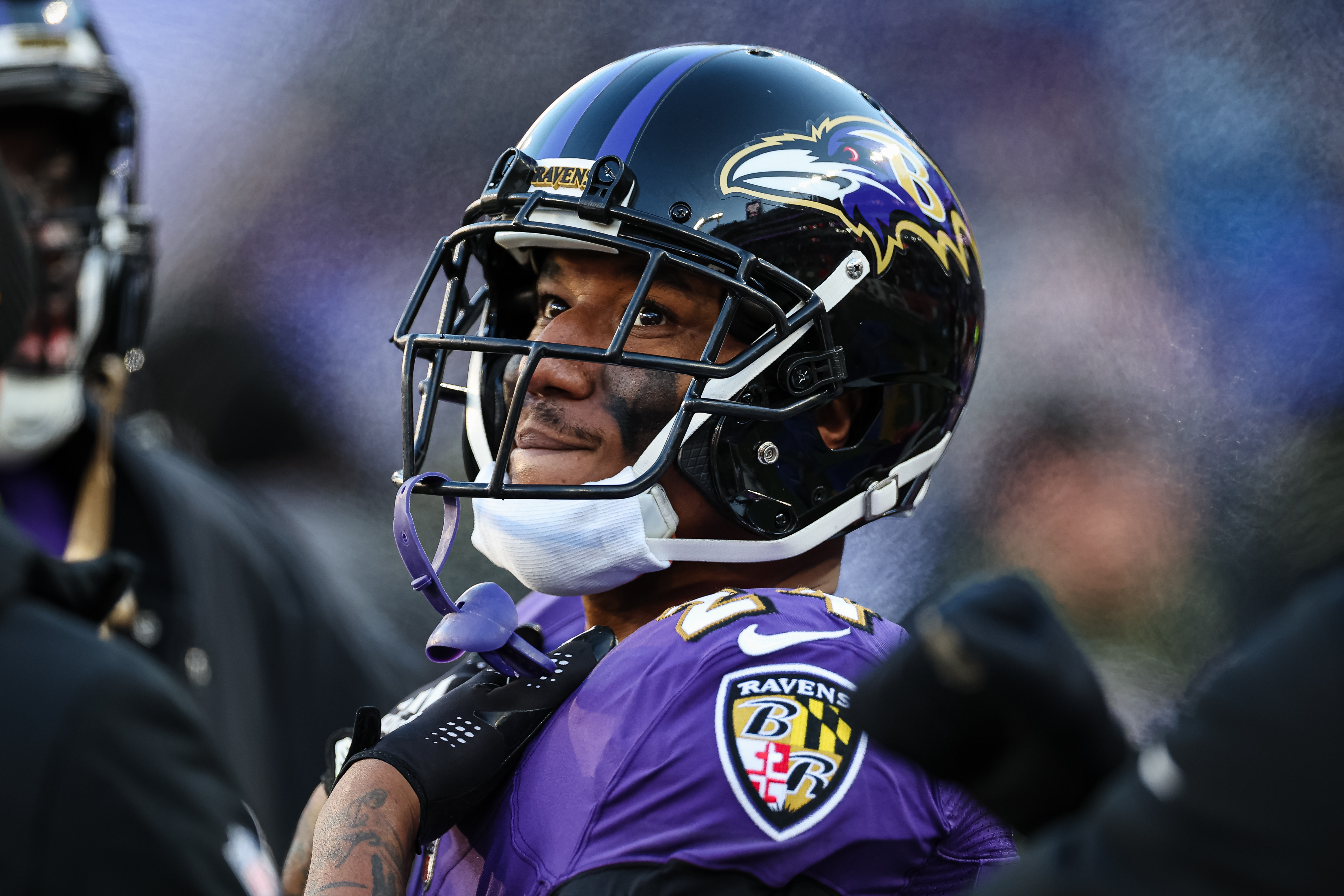 Ravens CB Marcus Peters, RB Gus Edwards suffer torn ACLs in practice