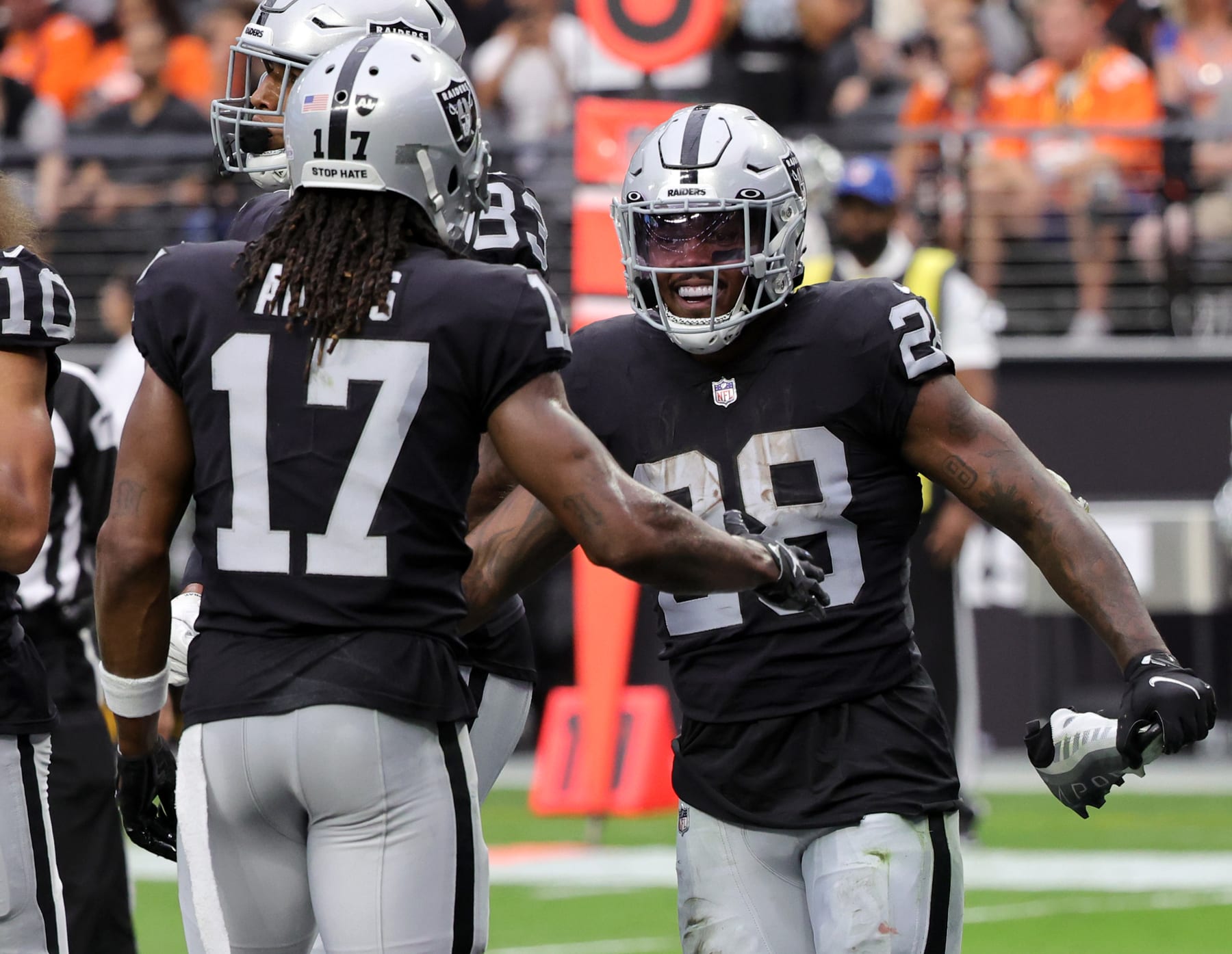 Could Raiders trade Davante Adams, Josh Jacobs if losing continues?