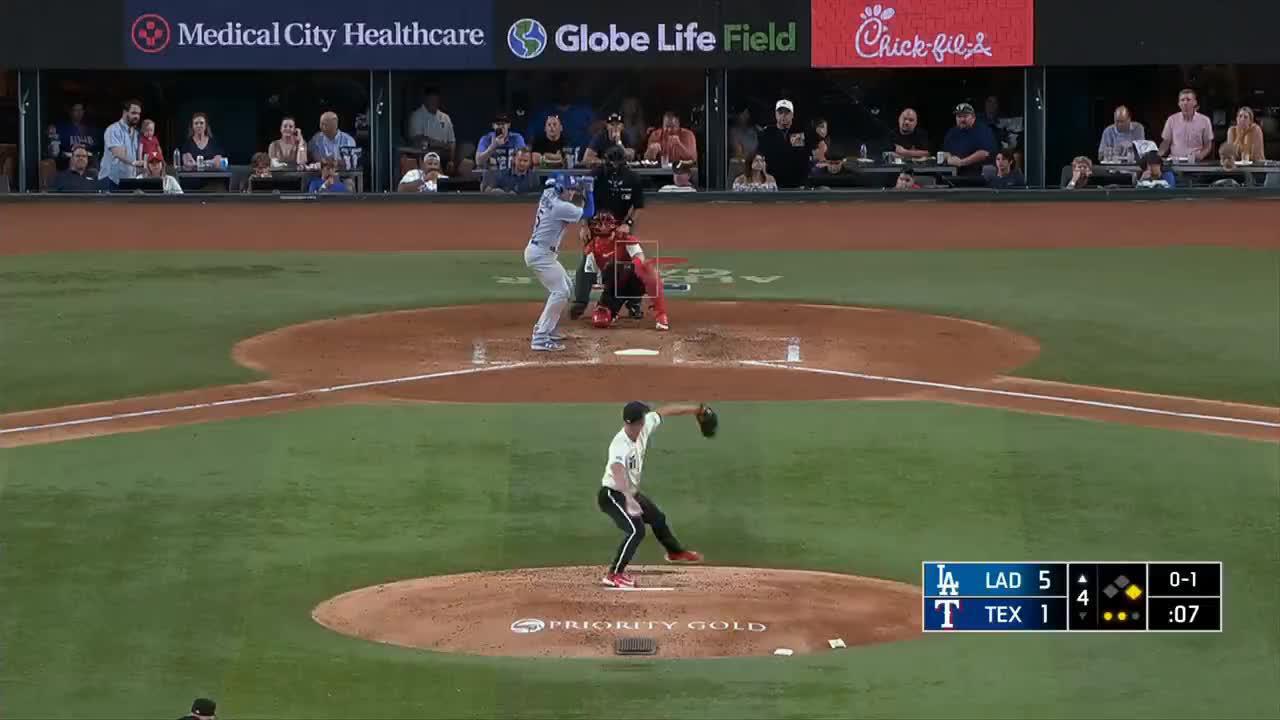 tbt to when Eddie Rosario hit a clutch 3-run home run that helped