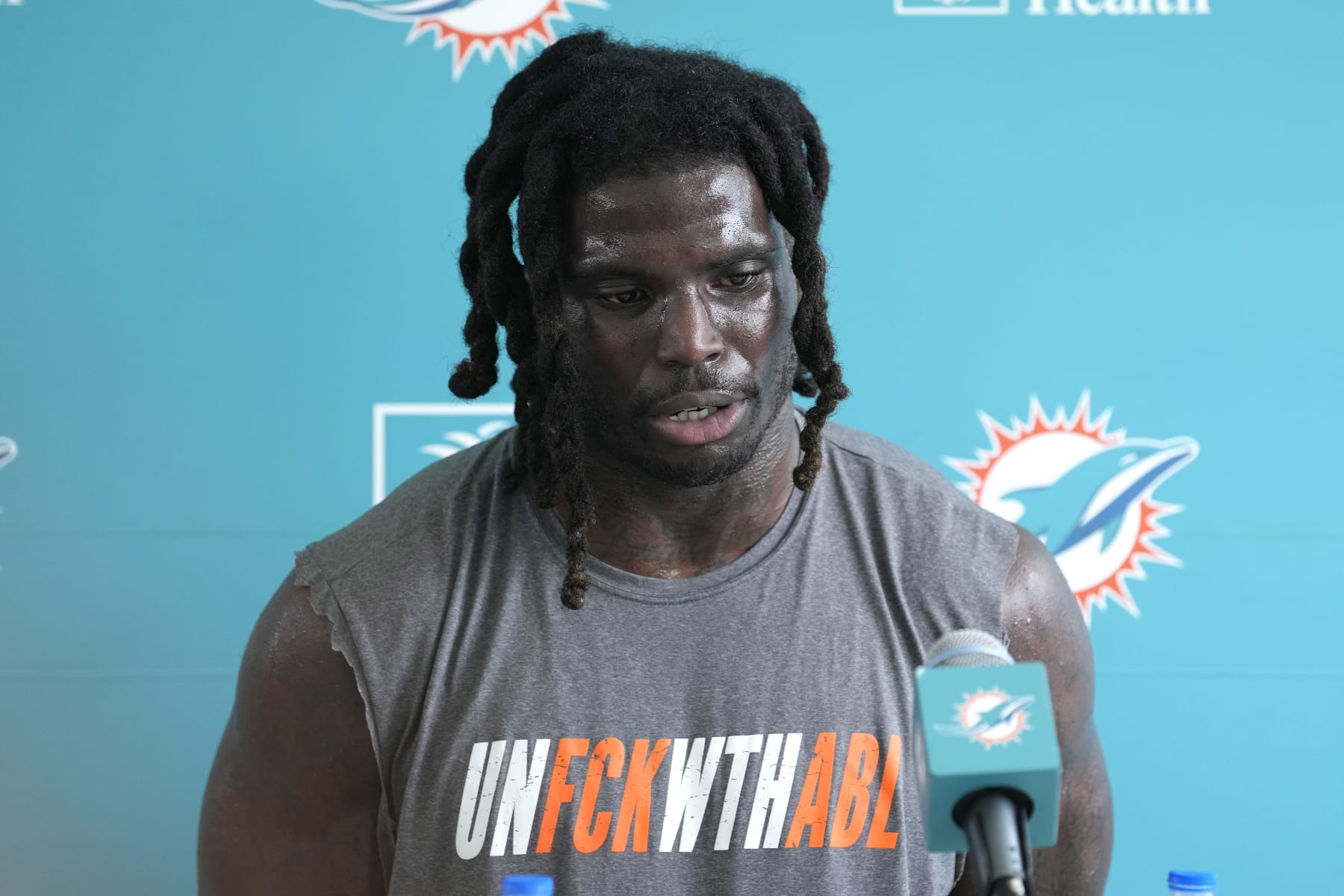 Dolphins WR Tyreek Hill won't face discipline from NFL for marina incident