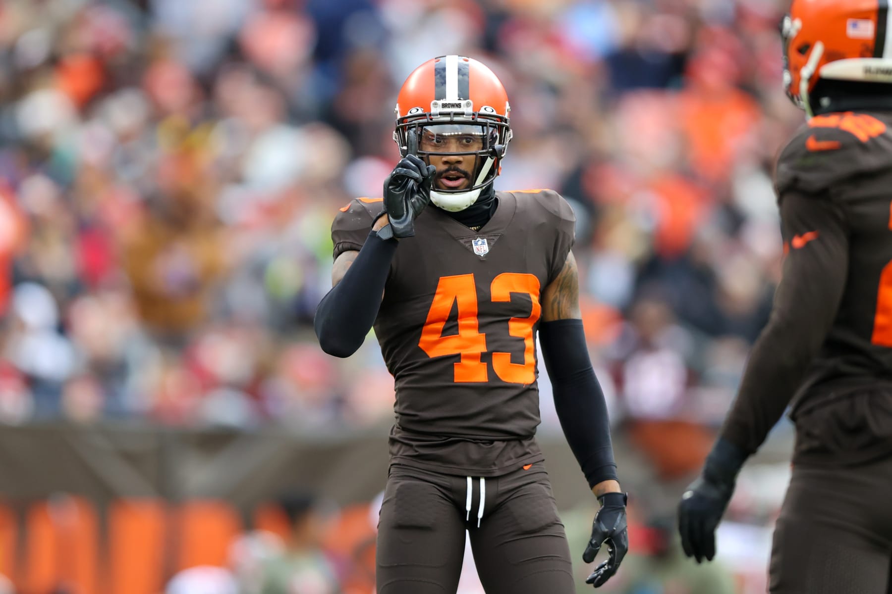 Browns notable free agents still unsigned