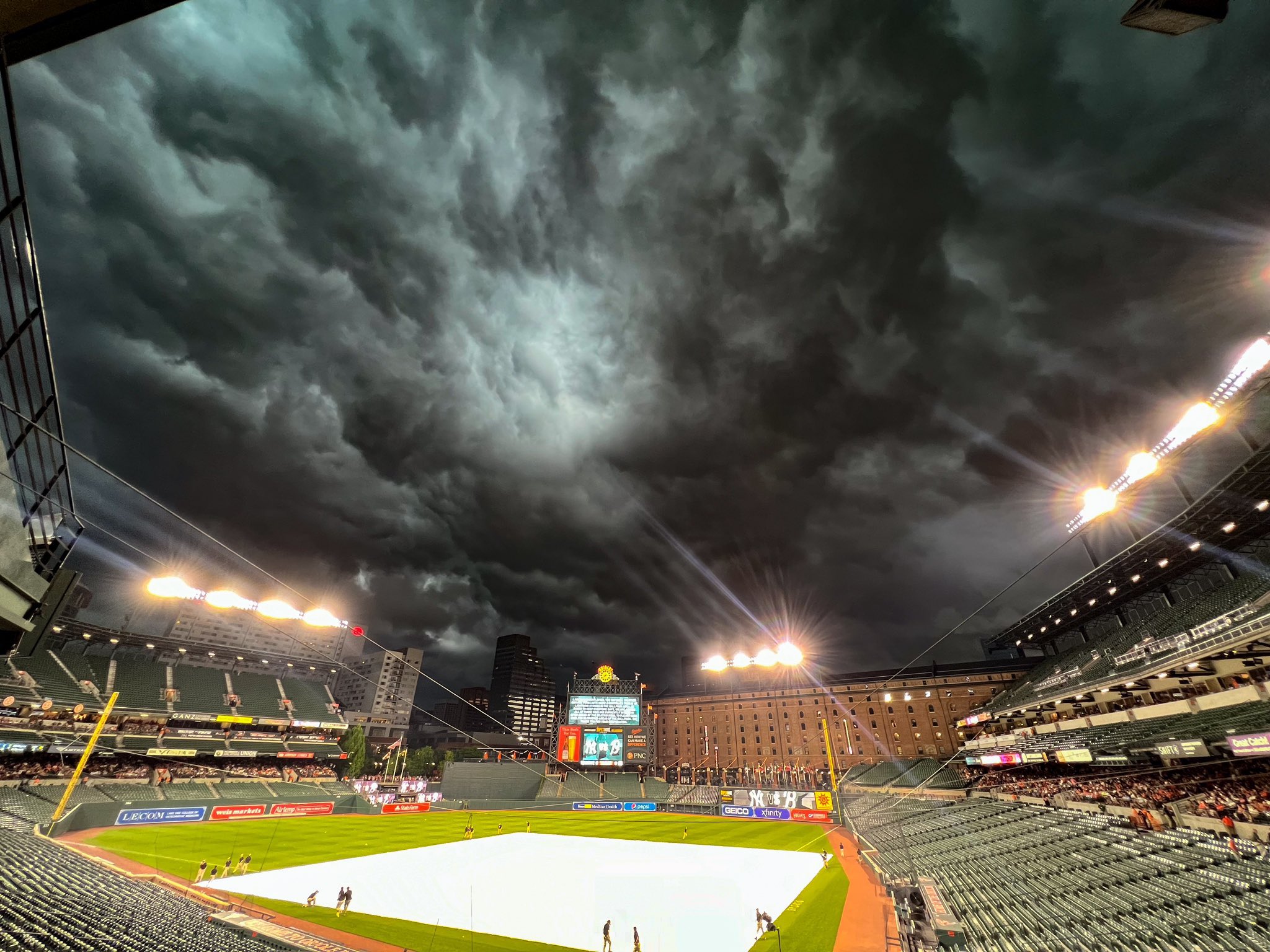 Orioles beat Yankees 1-0