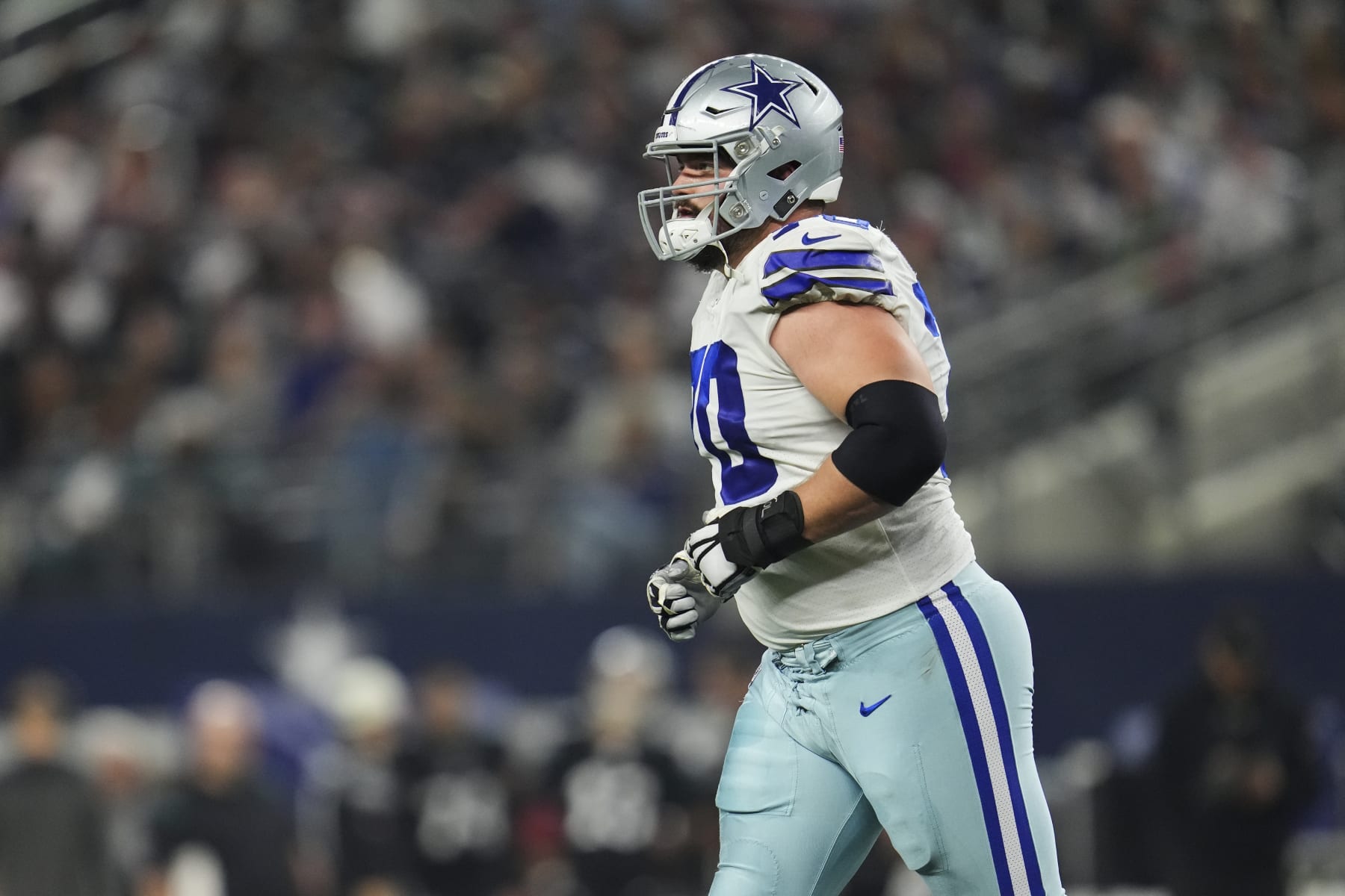 Dallas Cowboys: Zack Martin not happy with contract, ESPN says