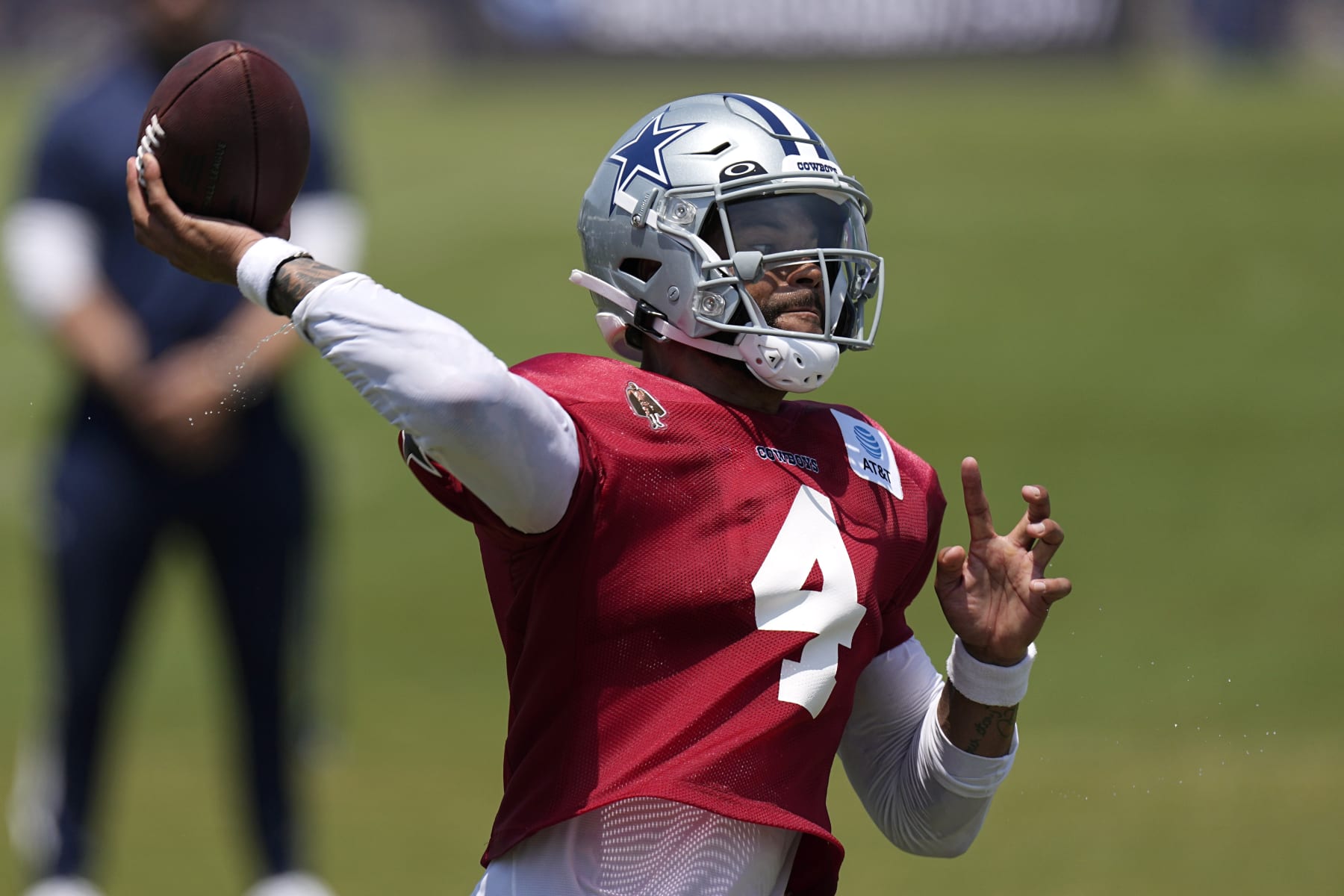 Cowboys news: Dak Prescott in new-look offense; wide receiver