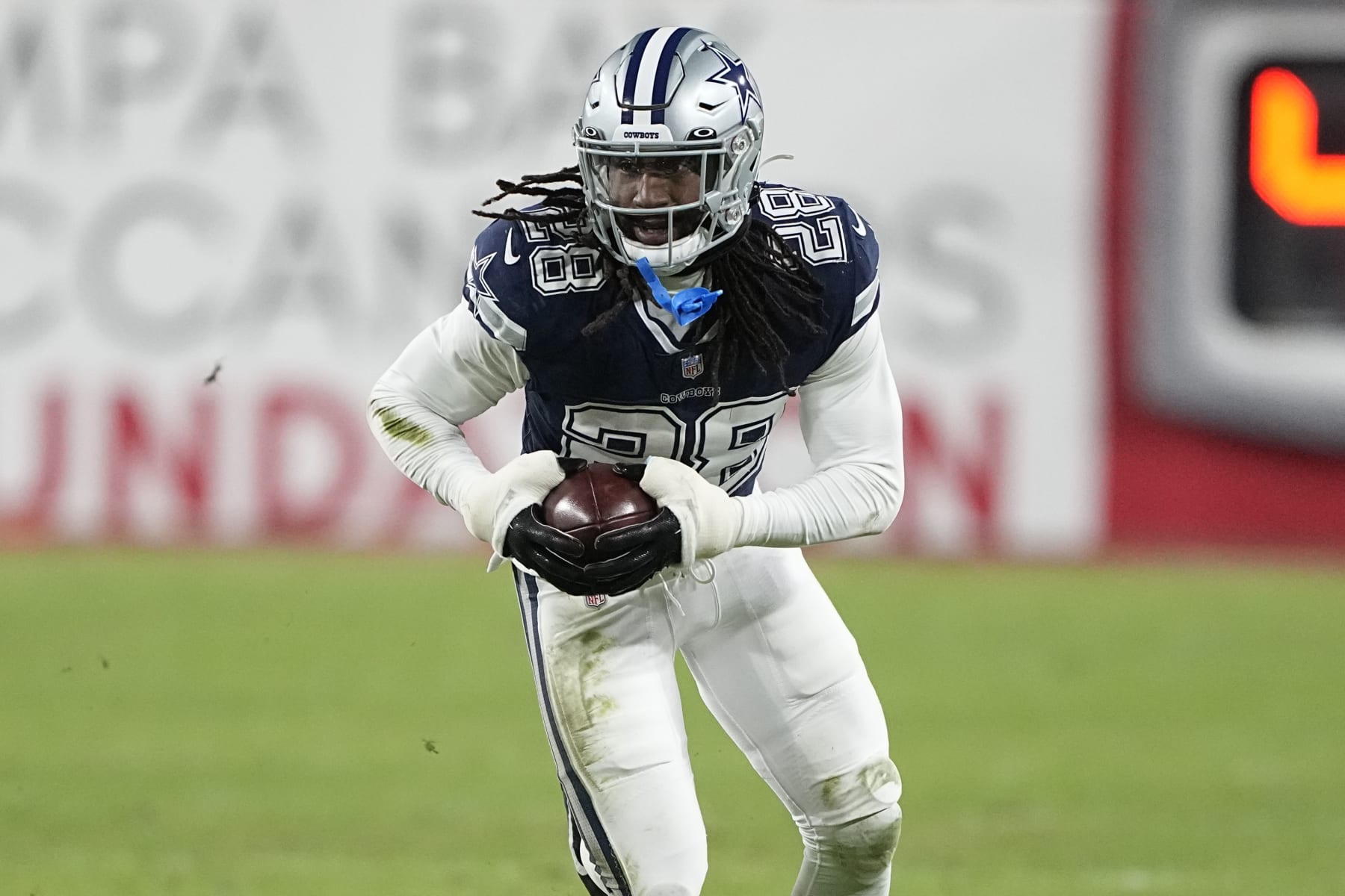 Cowboys safety Malik Hooker agrees to 3-year extension, per source