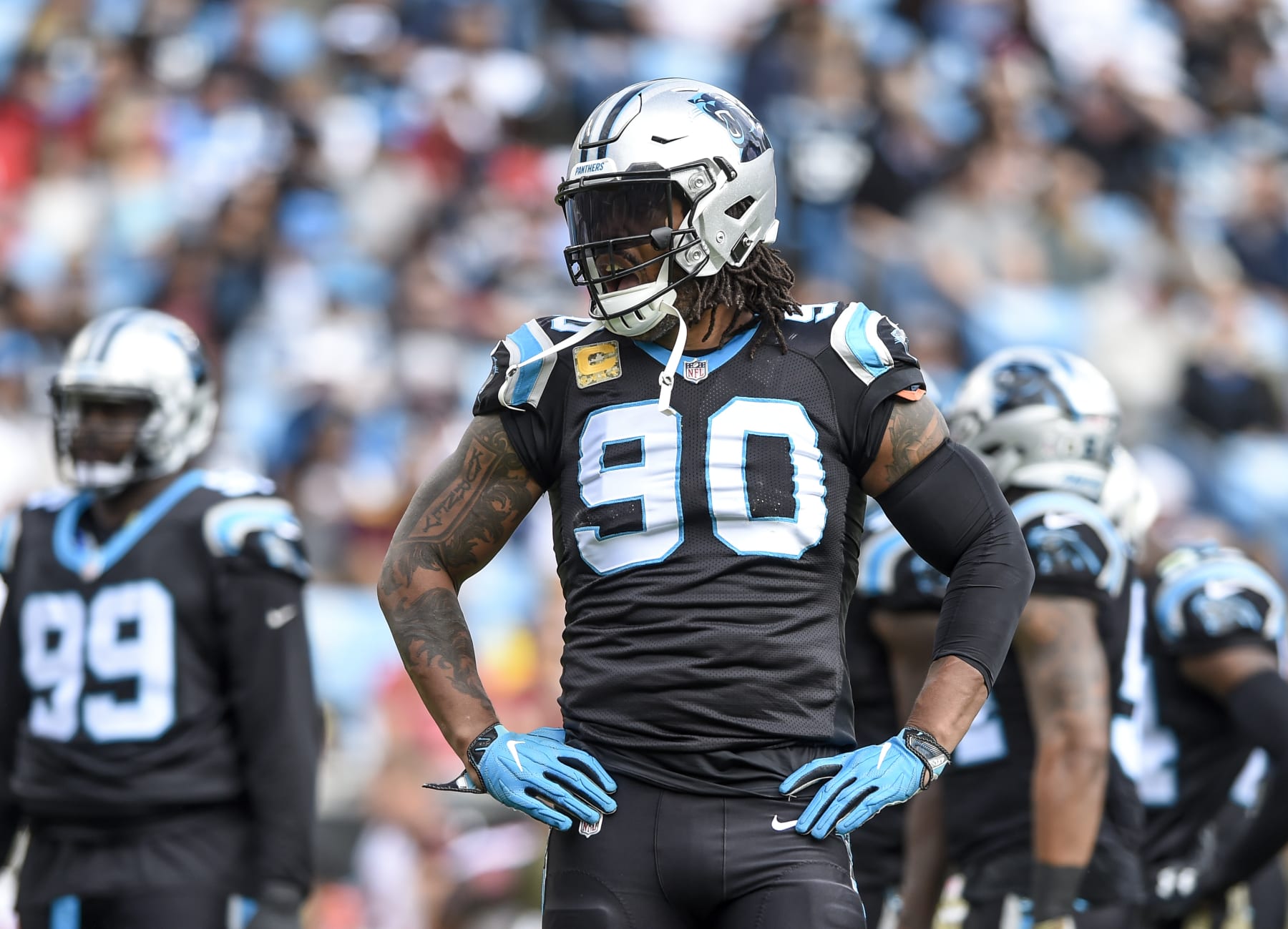 Ex-Panthers star Julius Peppers named 2024 nominee for Pro Football Hall of  Fame