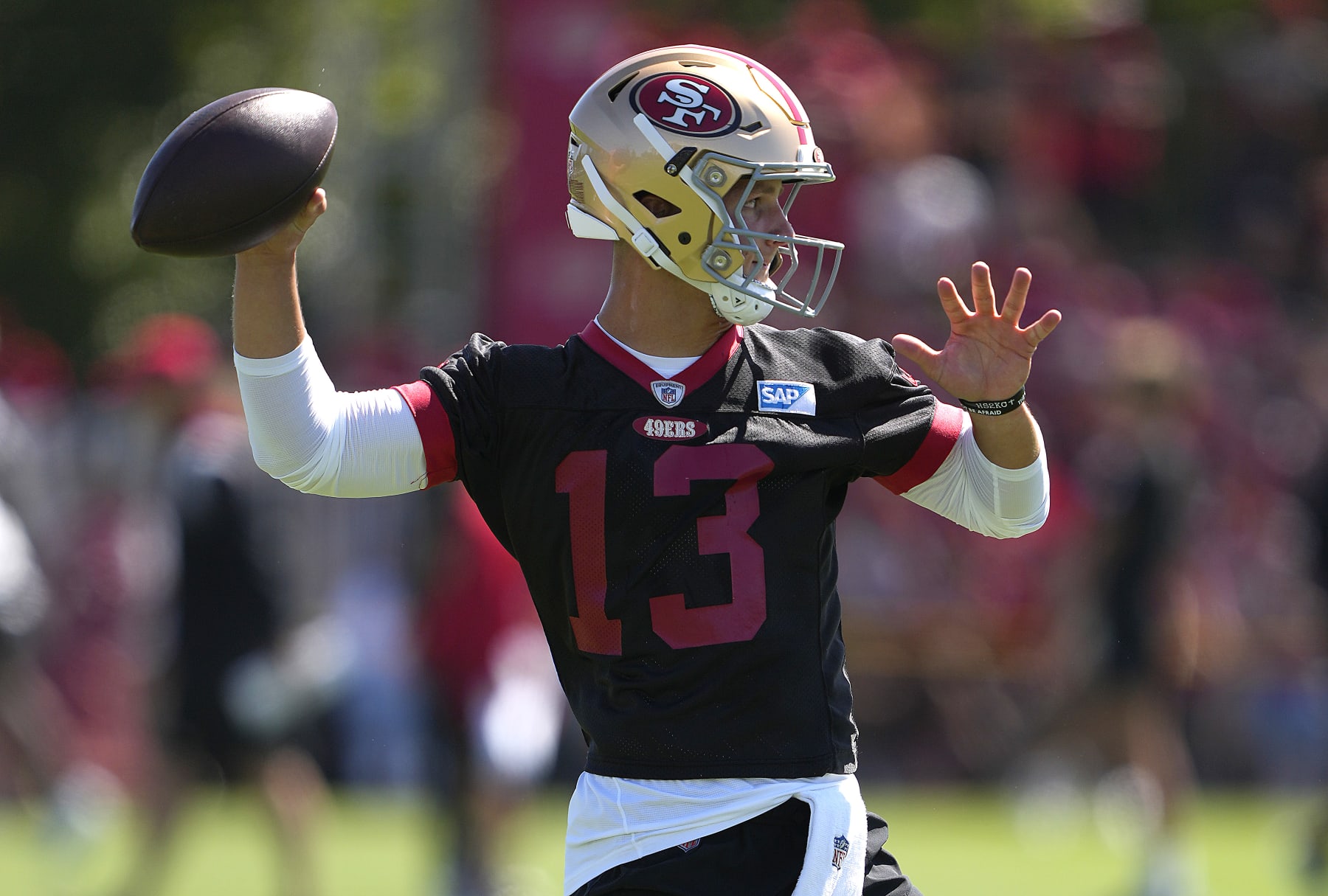 49ers QB Brock Purdy dealing with injury after winning 1st start