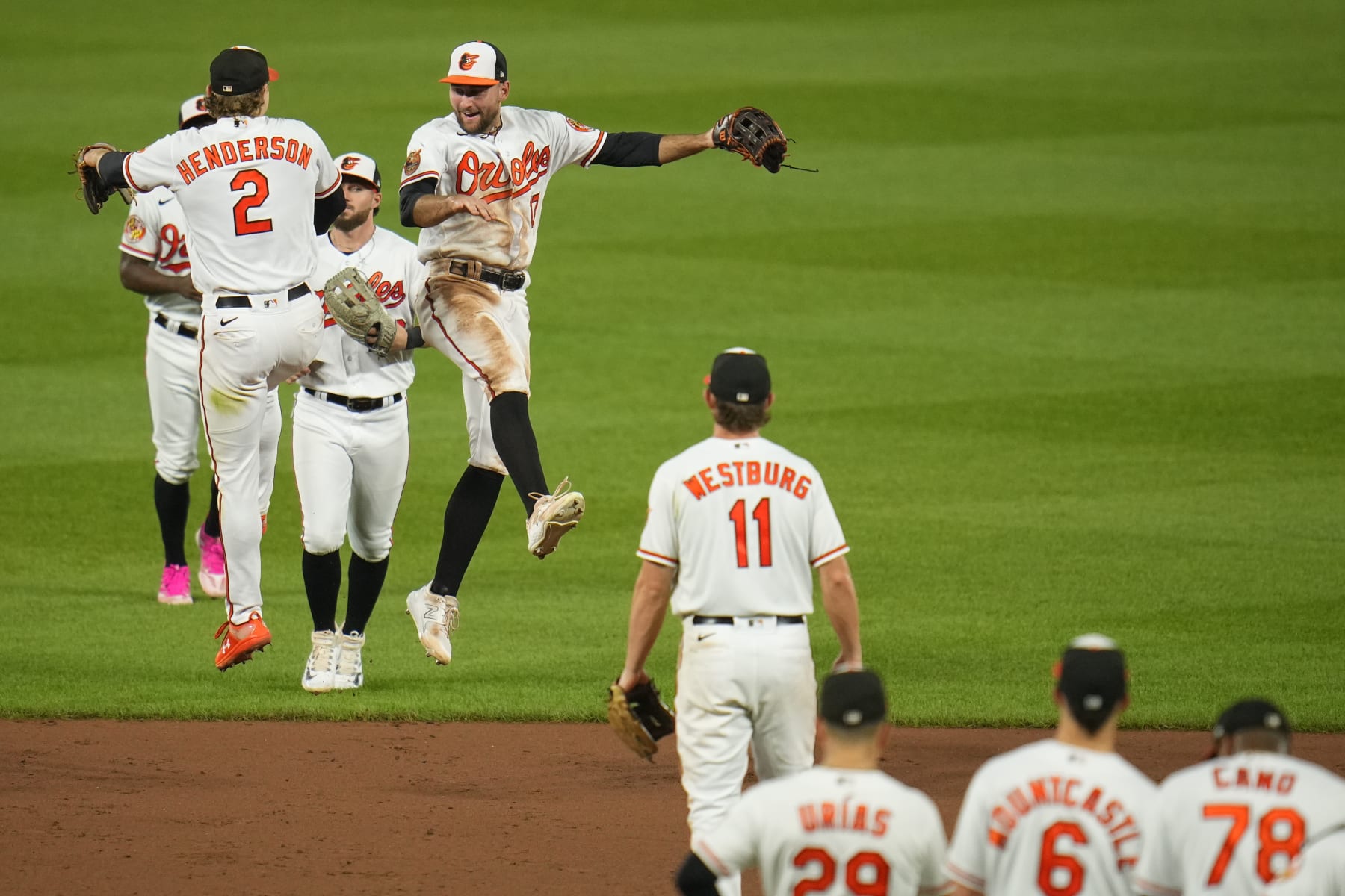 Orioles Beat Red Sox, but No Celebrating Yet - The New York Times