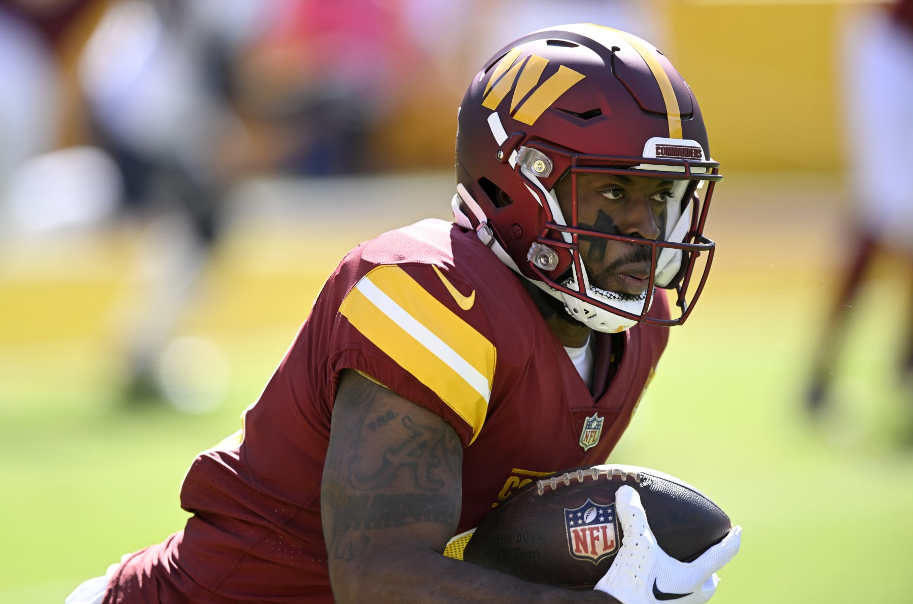 The Jets Are Reportedly 'Keeping An Eye' On 3 Major WR Targets This  Offseason - BroBible