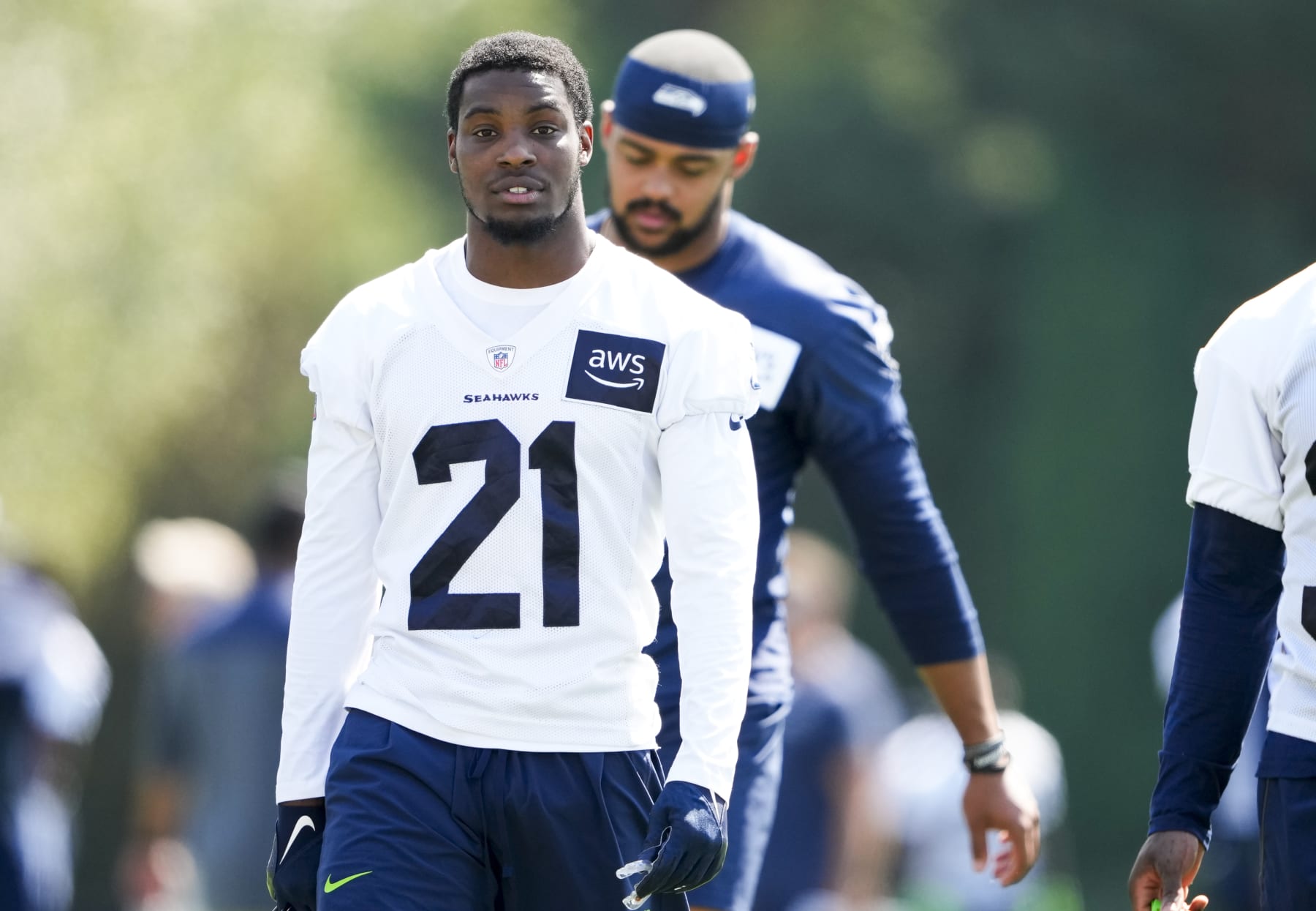 Seahawks, CB Devon Witherspoon agree to terms on rookie contract, ending  holdout