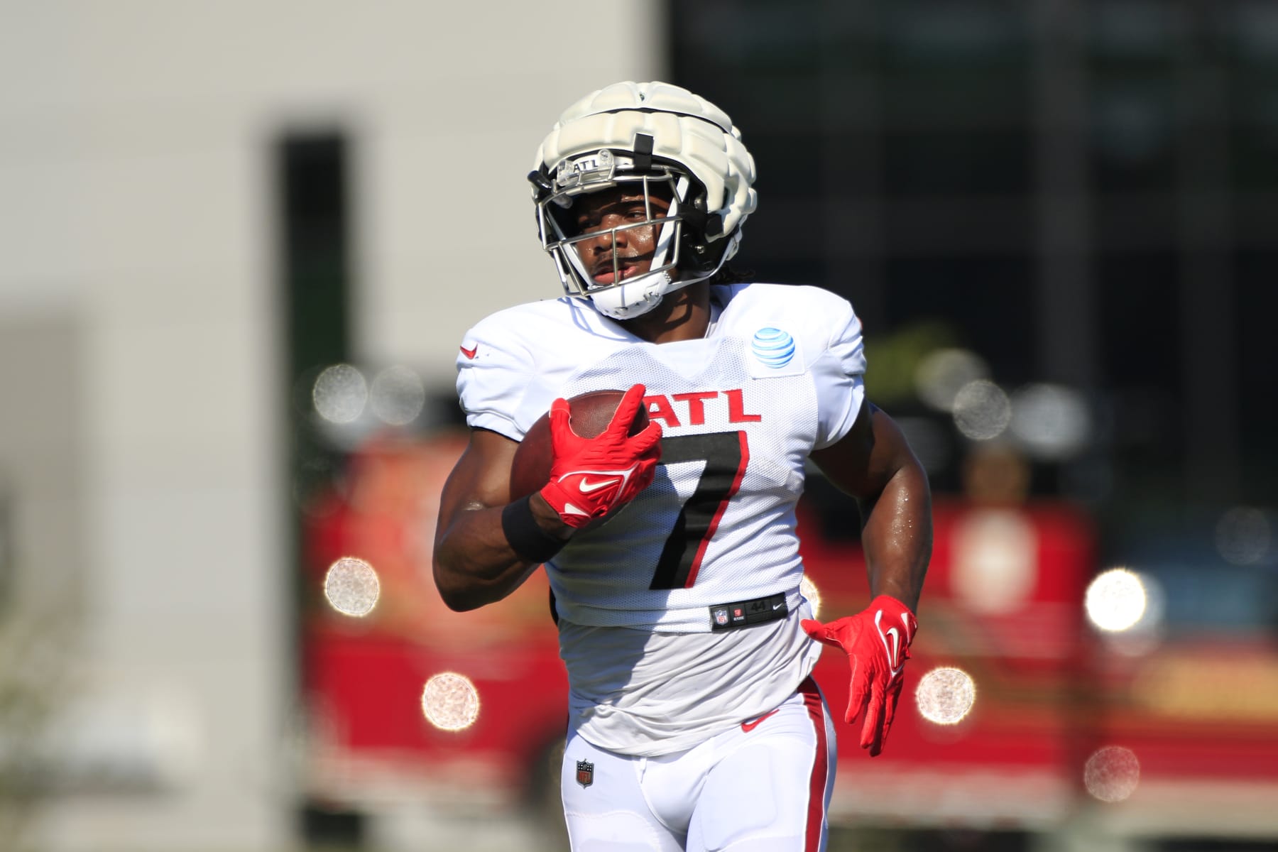 Fantasy football 2023 rookie rankings: Bijan Robinson, Jahmyr