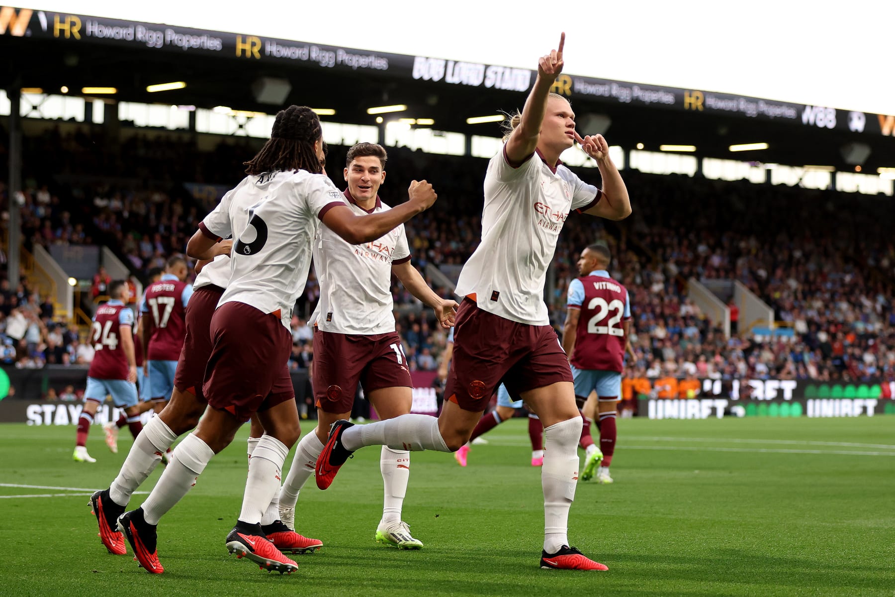 BURNLEY, ENGLAND - AUGUST 11: Erling Haaland of Manchester City celebrates after scoring the team's first goal during the Premier League match between Burnley FC and Manchester City at Turf Moor on August 11, 2023 in Burnley, England. (Photo by Nathan Stirk/Getty Images)