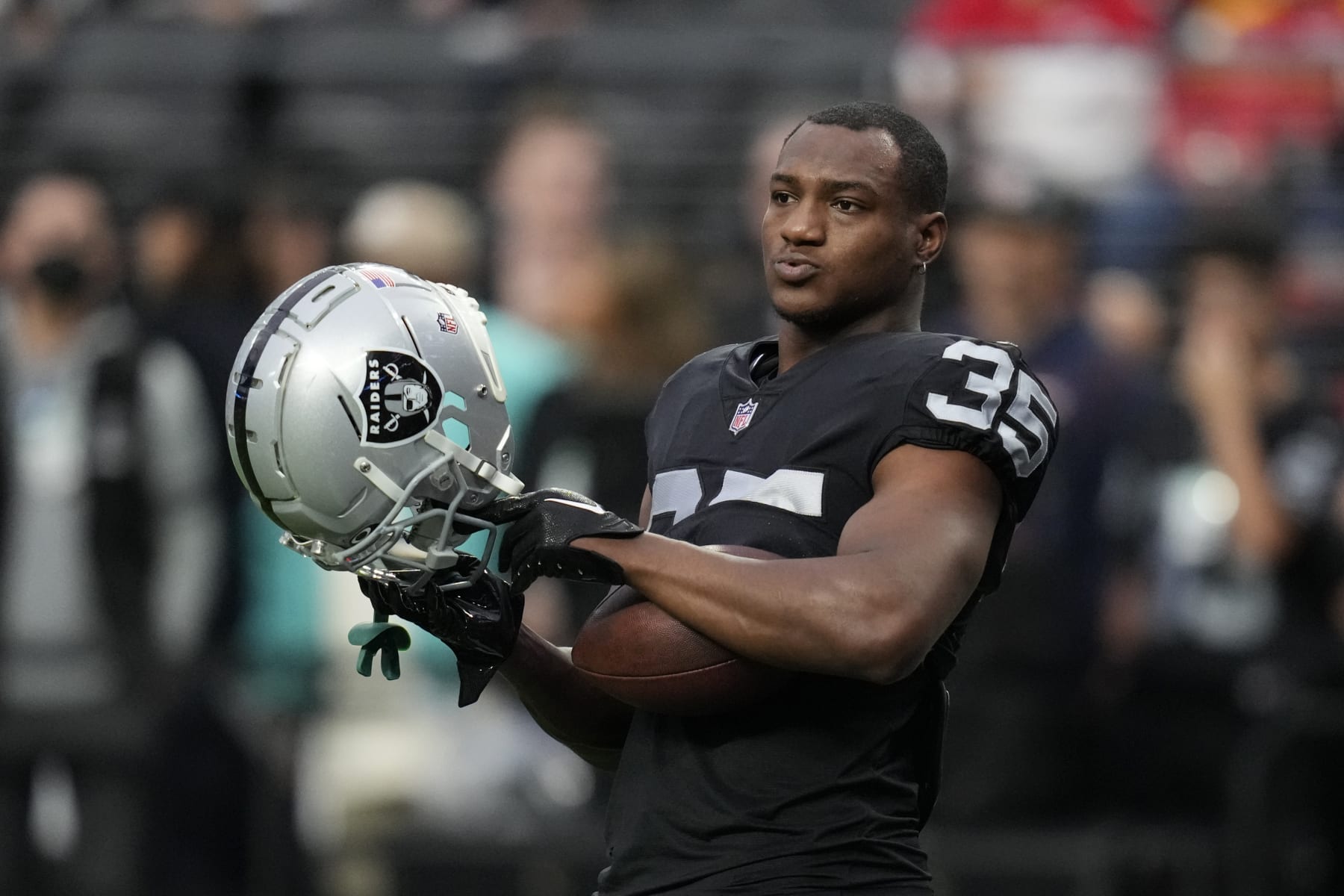 Raiders RB Zamir White Stock Watch (Preseason Week 1): A Physical