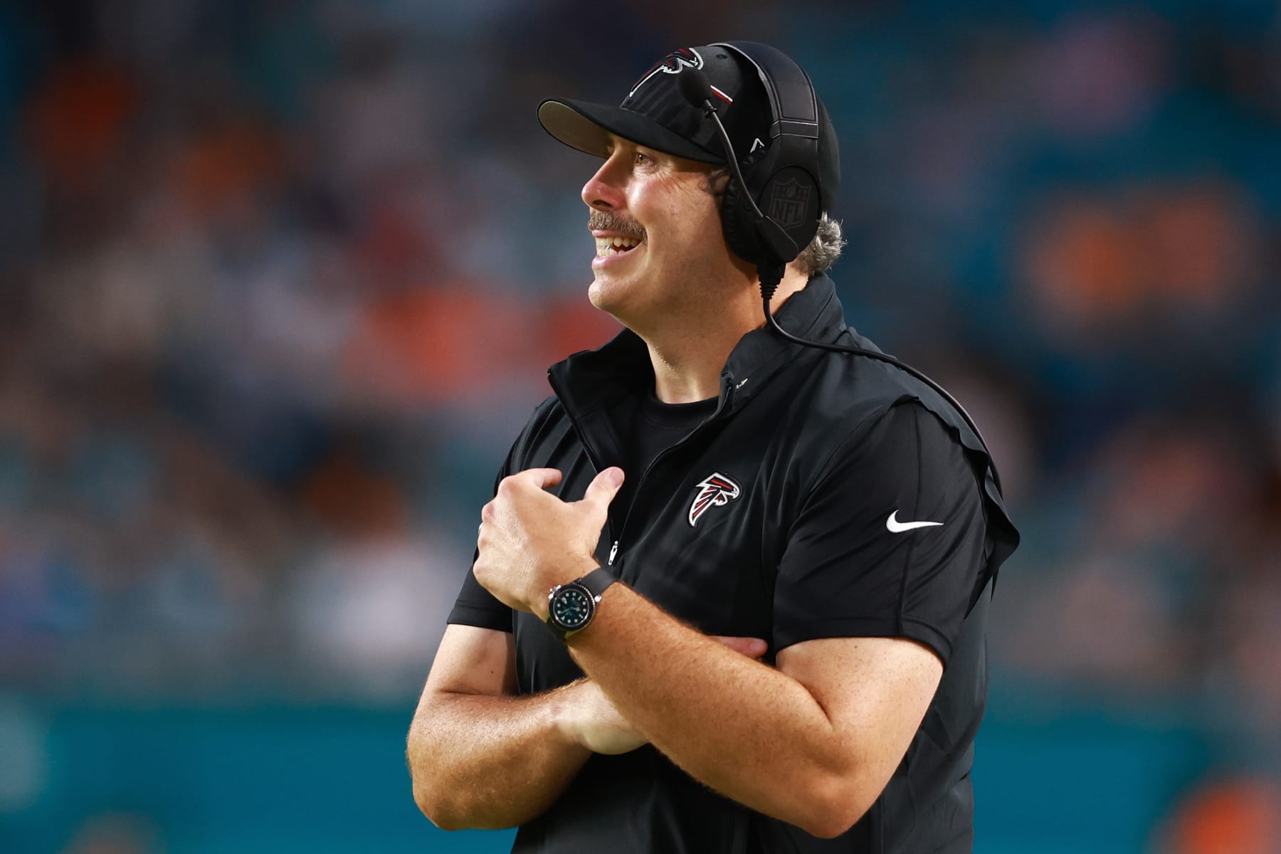 New Orleans, Louisiana, USA. 26th Aug, 2022. New Orleans Saints head coach  Dennis Allen watches the replay during his game against the Los Angeles  Chargers in an NFL Preseason game in New