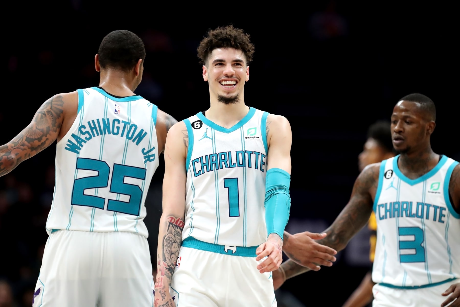 Hornets and Reggie Jackson Reach Agreement - Sports Illustrated Charlotte  Hornets News, Analysis and More