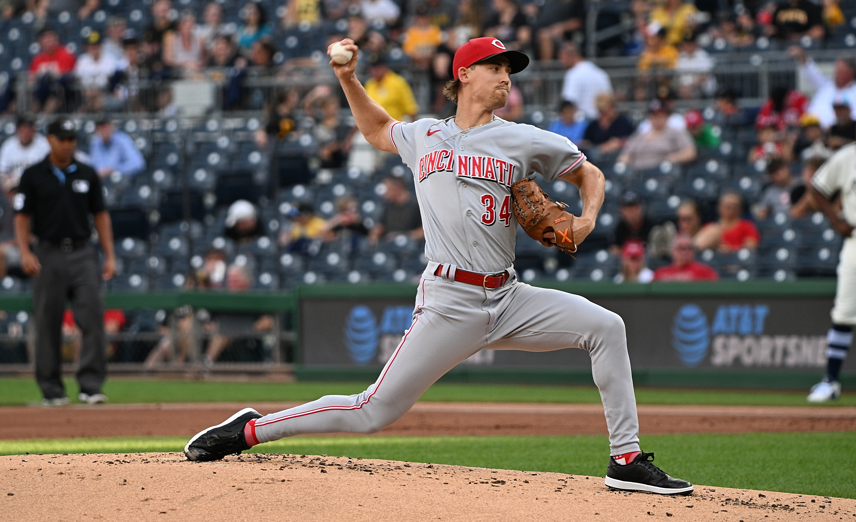 Reds beat Guardians' Syndergaard for series split – News-Herald