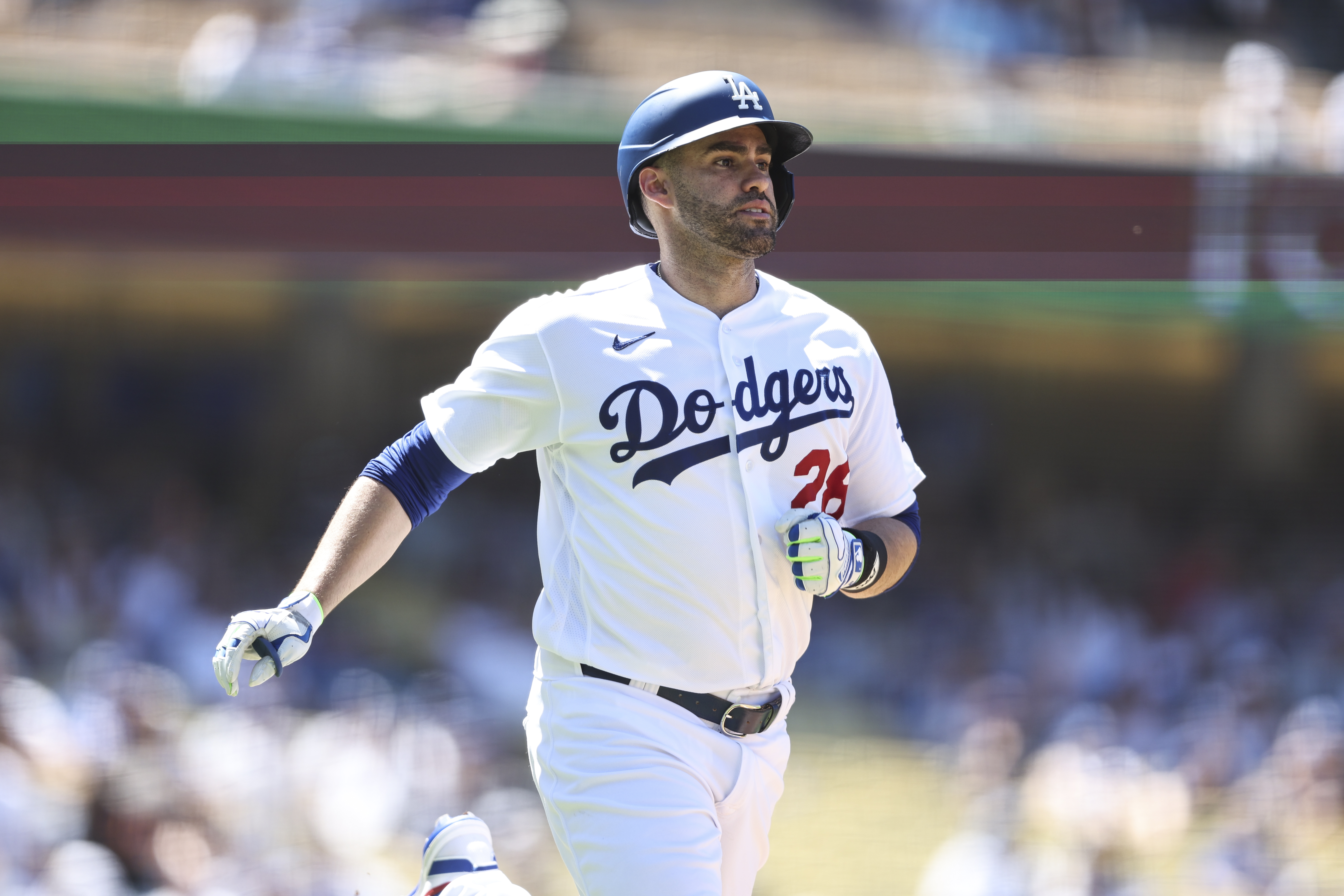 Dodgers beat Brewers 1-0 for 11th straight victory
