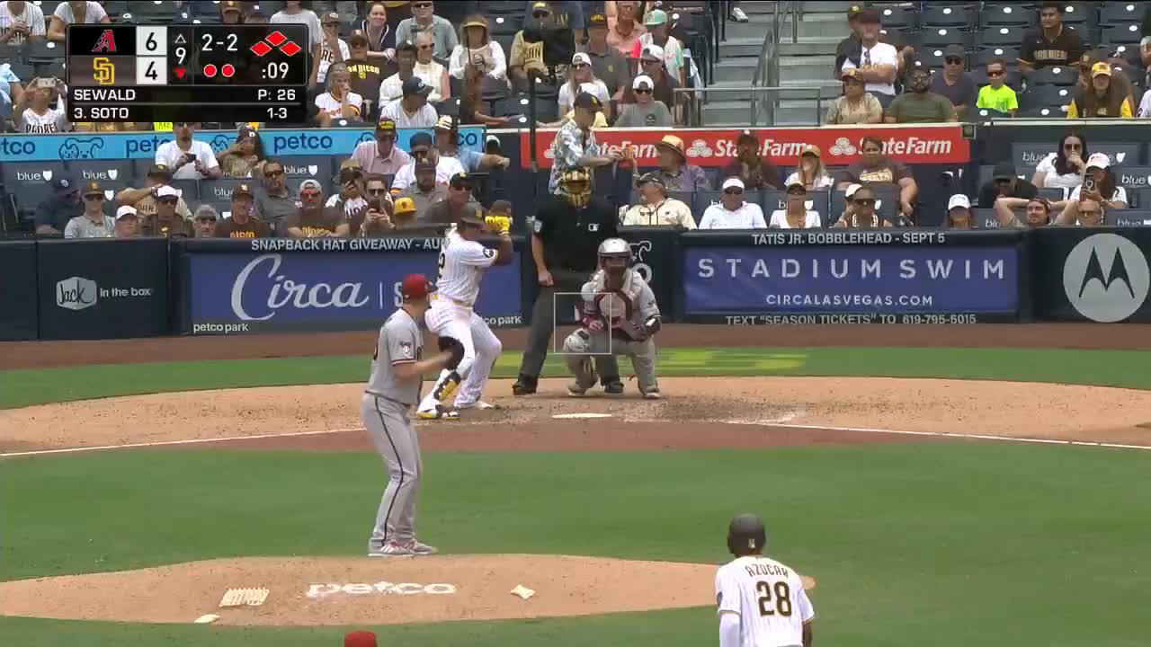 Moreno hits a grand slam to help the Diamondbacks beat the Padres 8-1 for a  doubleheader sweep