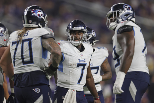 Titans trample the Vikings in a 24-16 preseason victory with 281 rushing  yards - The San Diego Union-Tribune