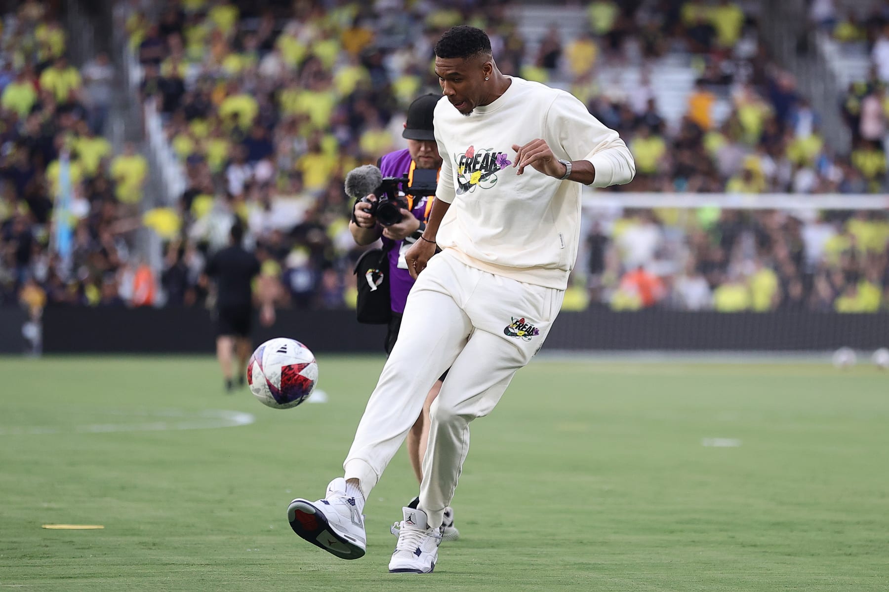 NASHVILLE, TENNESSEE - AUGUST 19: NBA player and co-owners Giannis Antetokounmpo of Nashville SC kicks a ball prior to the Leagues Cup 2023 final match between Inter Miami CF and Nashville SC at GEODIS Park on August 19, 2023 in Nashville, Tennessee. (Photo by Tim Nwachukwu/Getty Images) NASHVILLE, TENNESSEE - AUGUST 19: NBA player and co-owners Giannis Antetokounmpo of Nashville SC kicks a ball prior to the Leagues Cup 2023 final match between Inter Miami CF and Nashville SC at GEODIS Park on August 19, 2023 in Nashville, Tennessee. (Photo by Tim Nwachukwu/Getty Images)