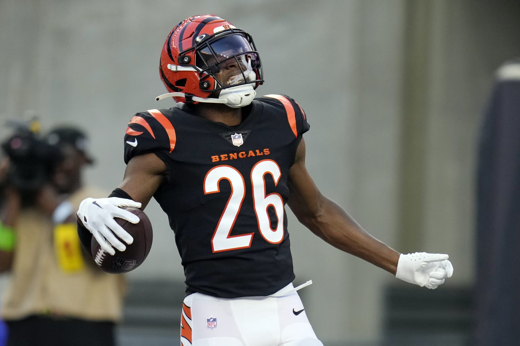 Bengals trade up, select Toledo S Tycen Anderson in fifth round of