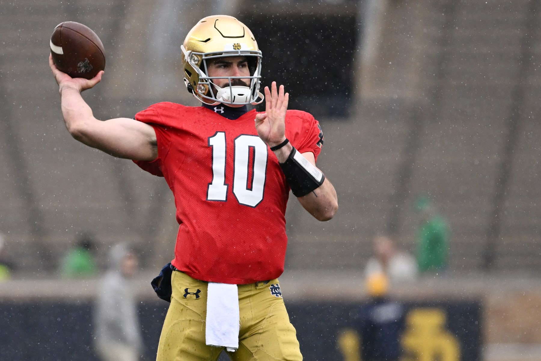SOUTH BEND, INDIANA - APRIL 22: Sam Hartman #10 of the Notre Dame Fighting Irish warms up before the Notre Dame Blue-Gold Spring Football Game at Notre Dame Stadium on April 22, 2023 in South Bend, Indiana. (Photo by Quinn Harris/Getty Images)