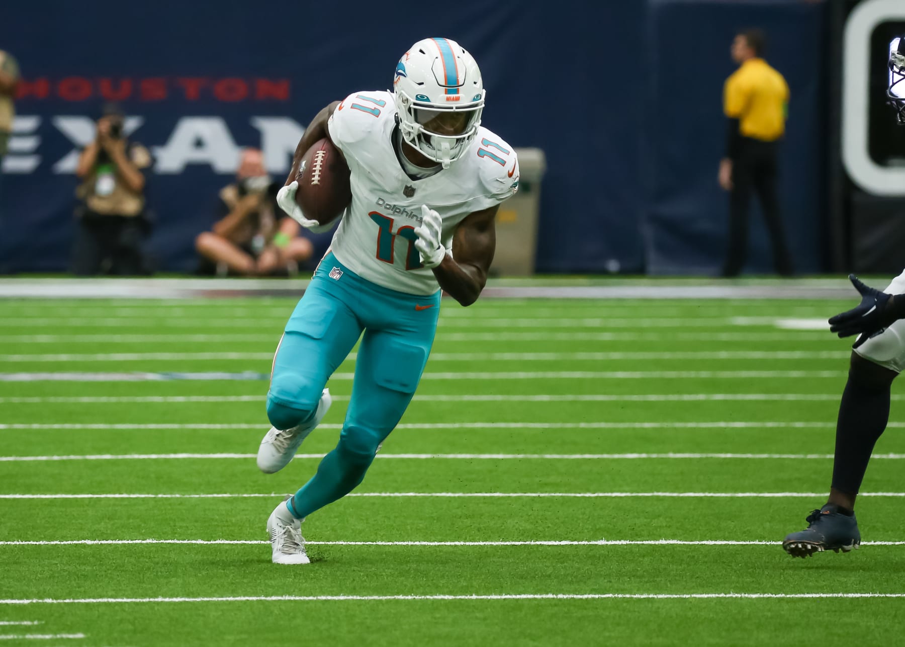 Dolphins' intriguing asset suffers potentially serious injury in win vs  Texans