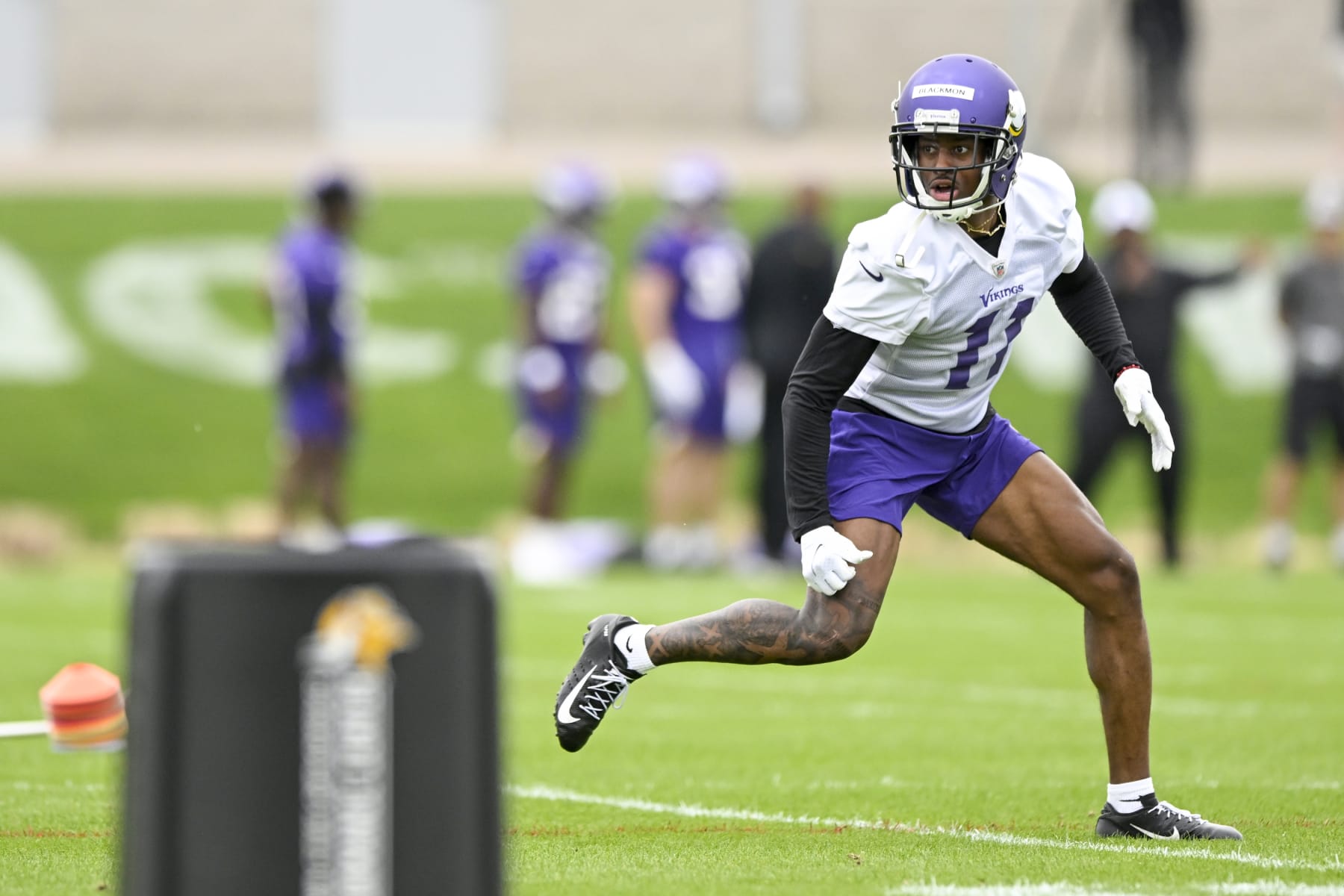 Huntley Rocks Comfortable Footwear After Ravens Practice