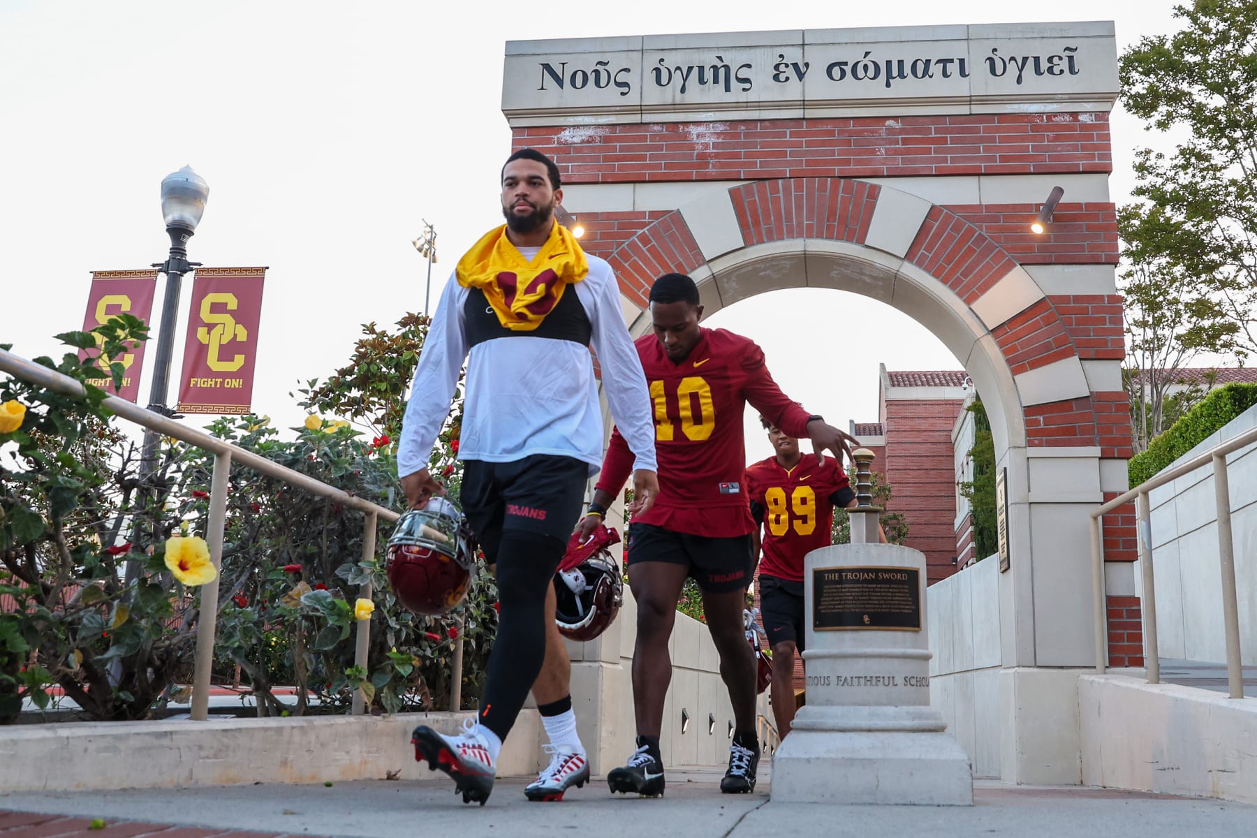 Los Angeles, CA, Friday, July 28, 2013 - USC quarterback Caleb Williams heads to Dedeaux Field for practice. (Robert Gauthier/Los Angeles Times via Getty Images)
