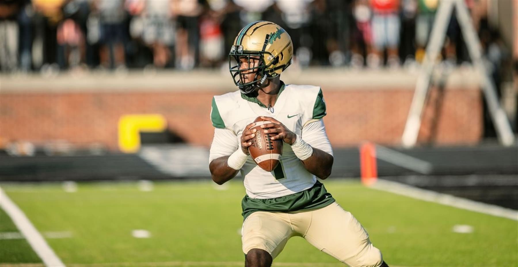 B/R CFB Recruiting: Ranking the Top 10 Quarterbacks in the 2023