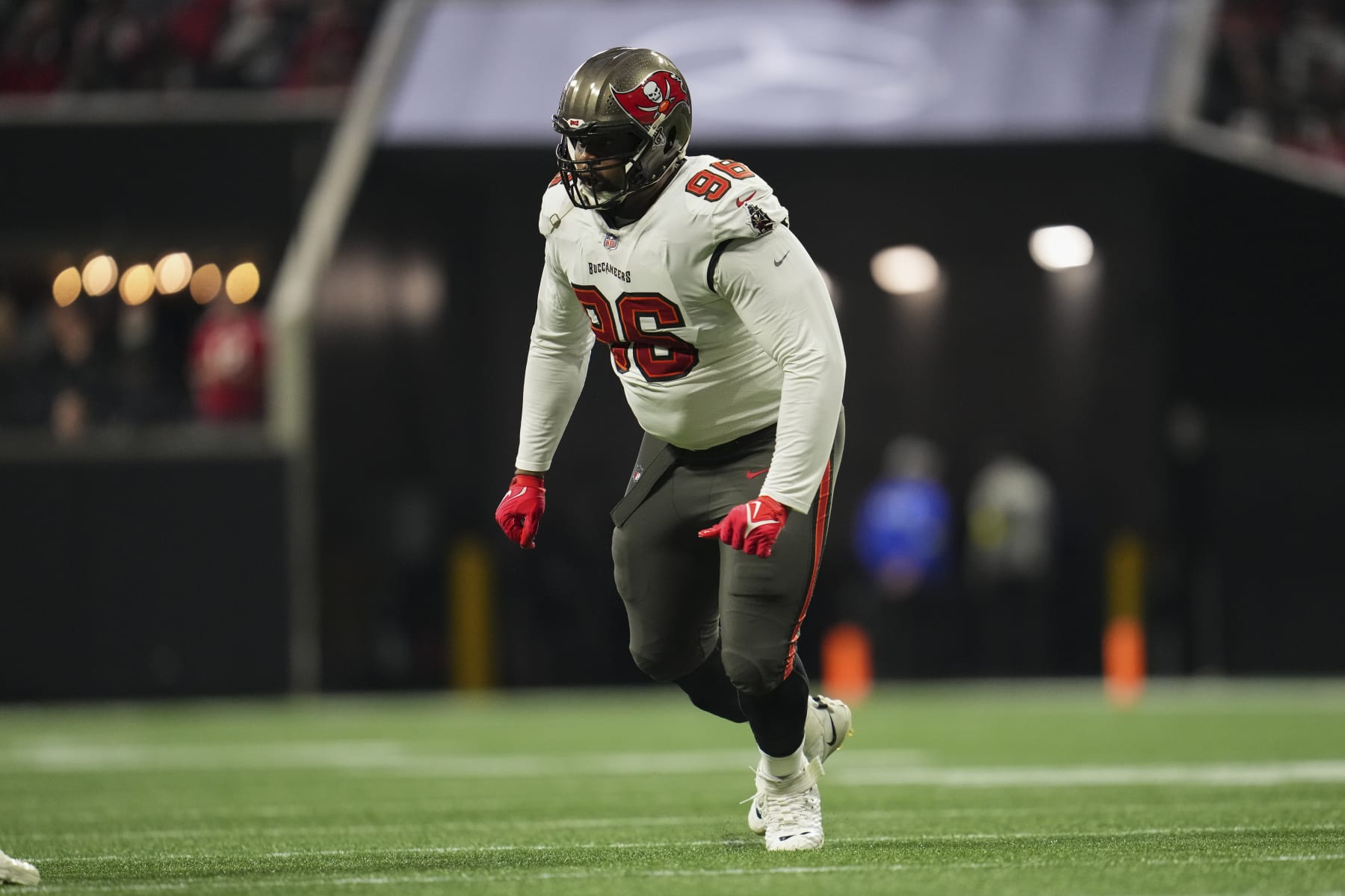 Buccaneers' Rachaad White Hit With Scary Cheap Shot at Camp, Fight