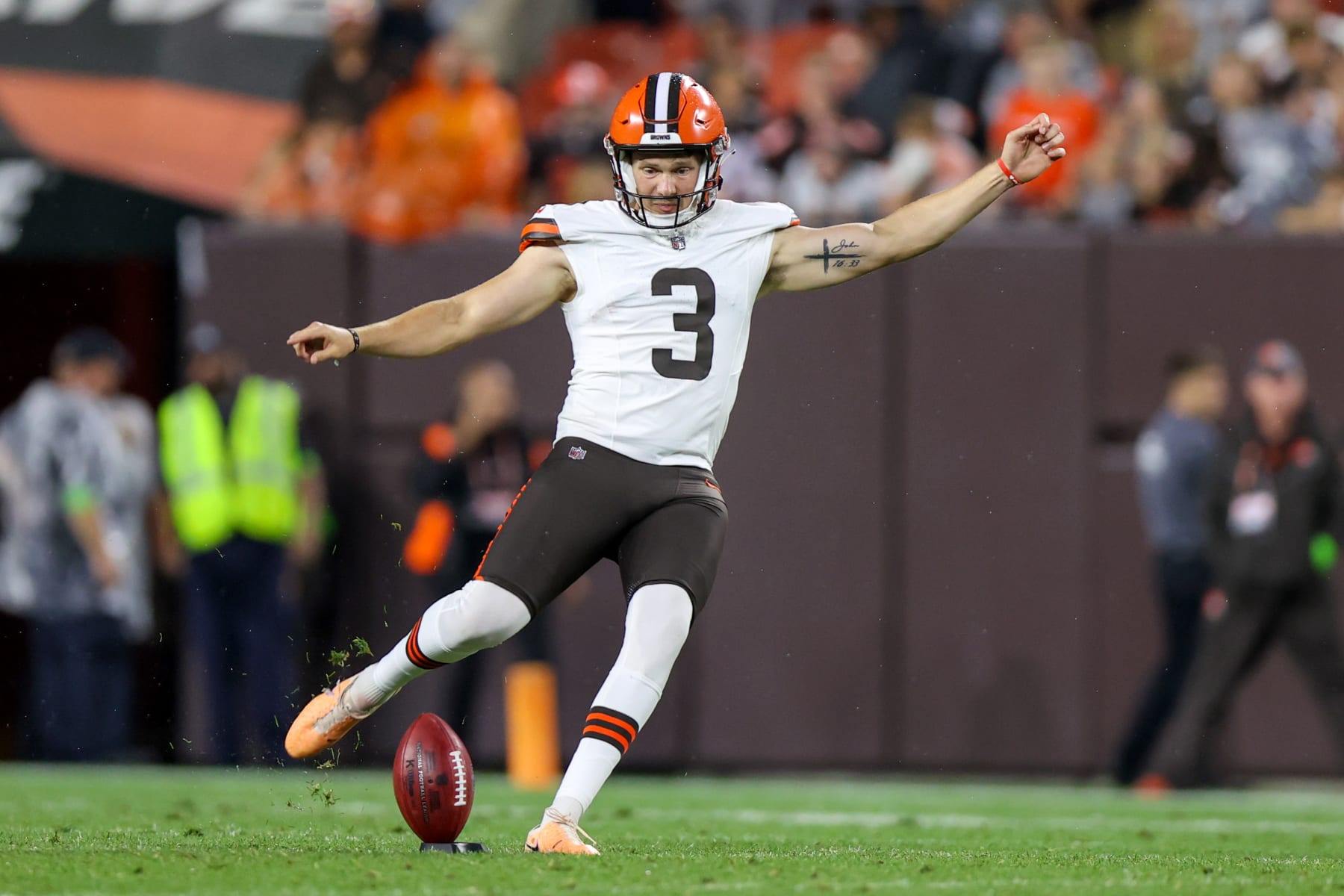 3 potential post-June 1 roster cuts the Browns should target