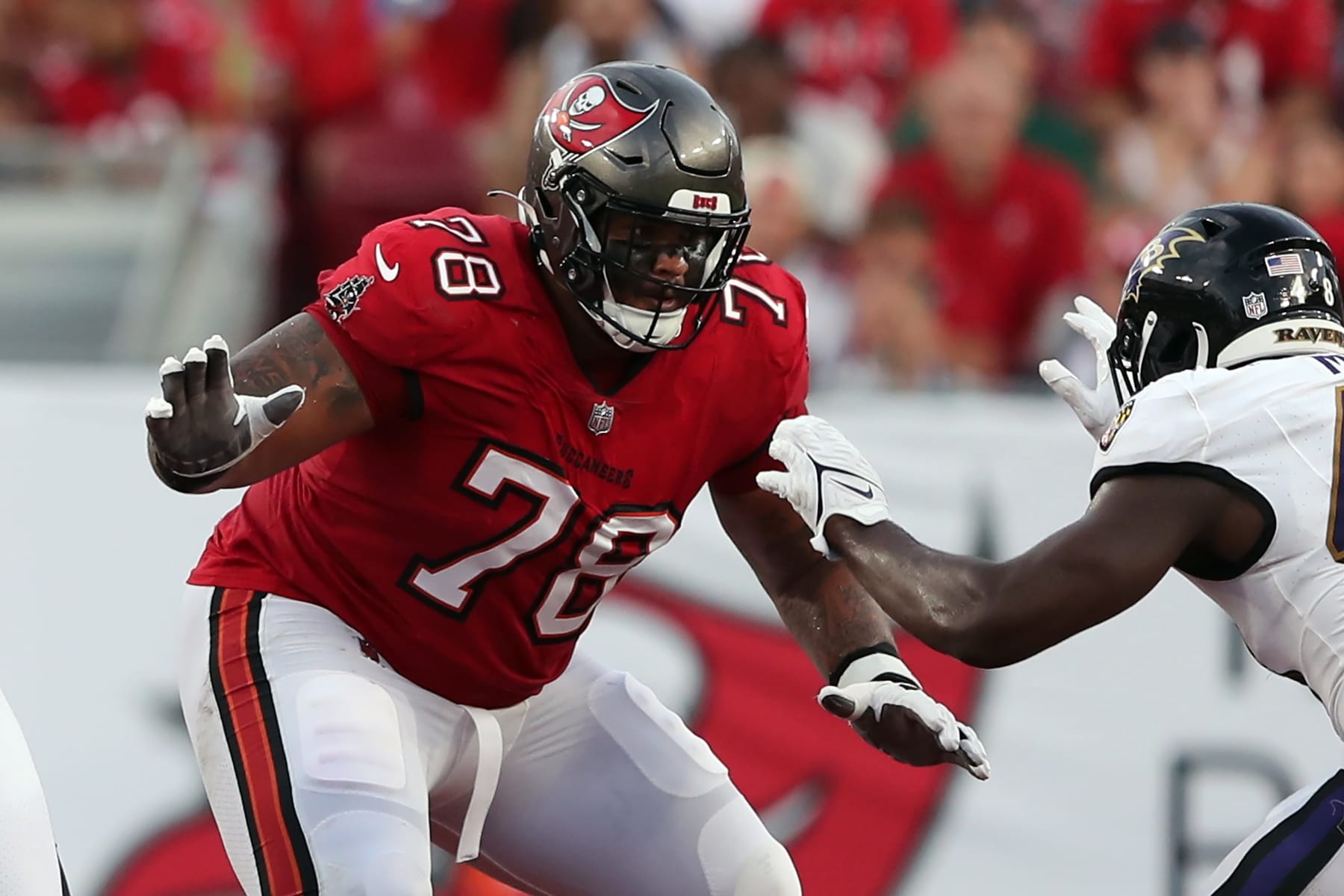 Falcons release Fowler following 7 1/2 sacks in 2 seasons