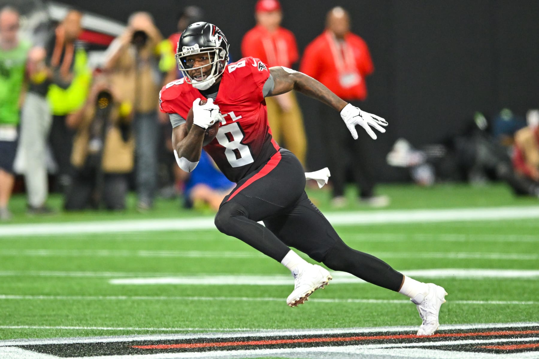 Falcons secondary lands in 'serious flaws' tier of PFF's new rankings