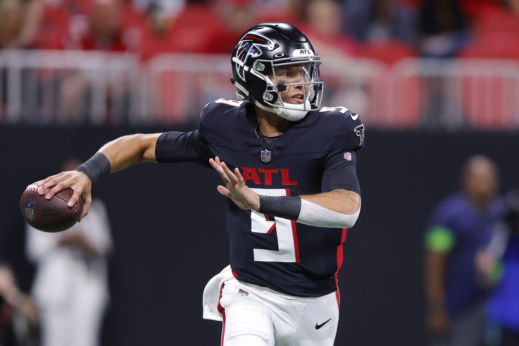 Big-Time Player!' How Kyle Pitts Sealed Atlanta Falcons Win in Injury  Return - Sports Illustrated Atlanta Falcons News, Analysis and More