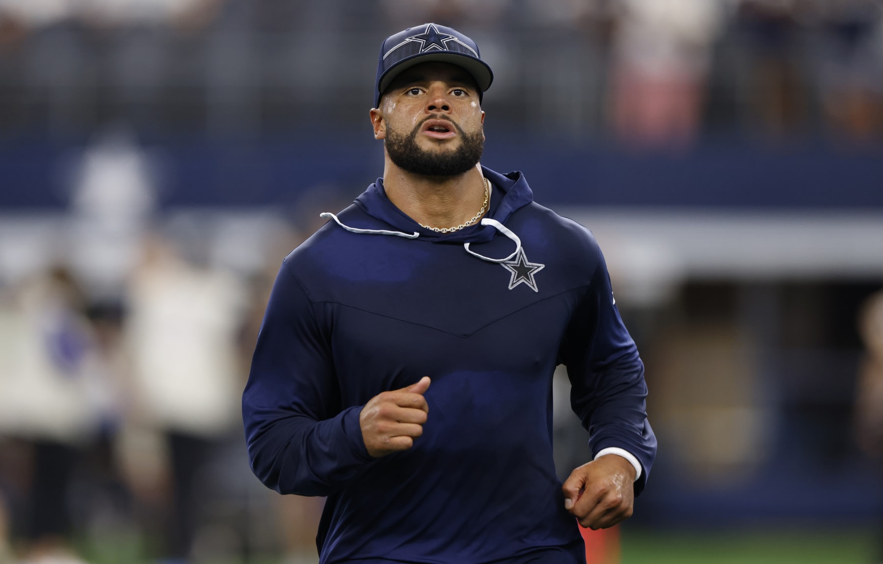 Dak Prescott believes Cowboys offense loaded with plenty of 'playmakers'