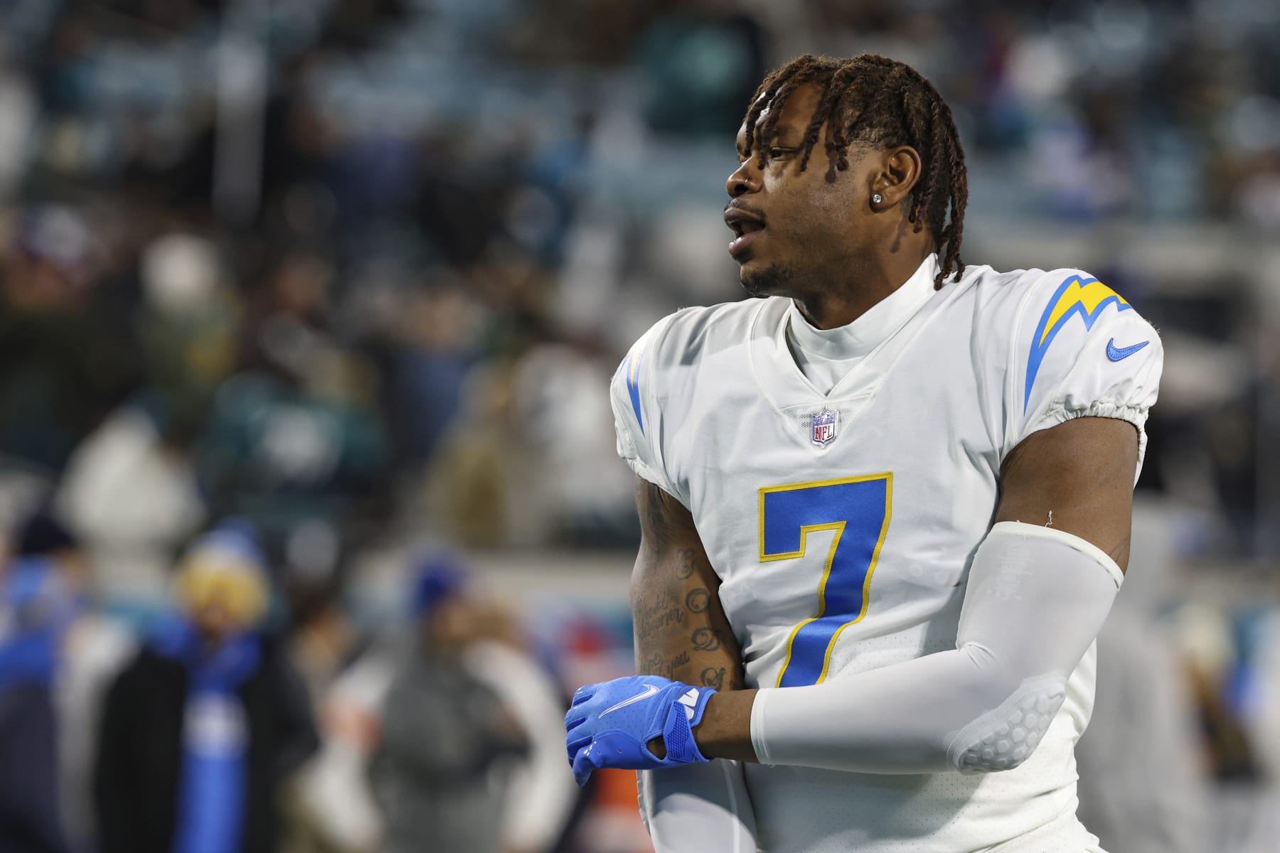 New Orleans Saints tight end Juwan Johnson (83) warms up before an NFL  preseason football game against the Los Angeles Chargers, Friday, Aug. 26,  2022, in New Orleans. (AP Photo/Tyler Kaufman Stock